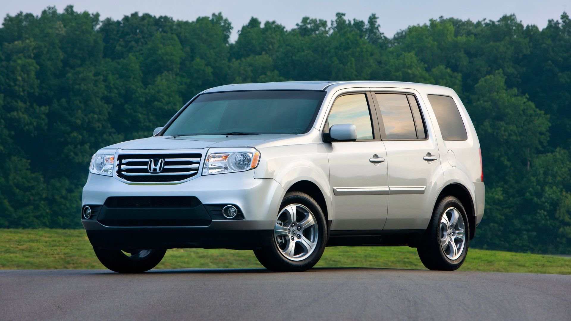 10 Japanese SUVs That Blend Comfort And Performance To Perfection