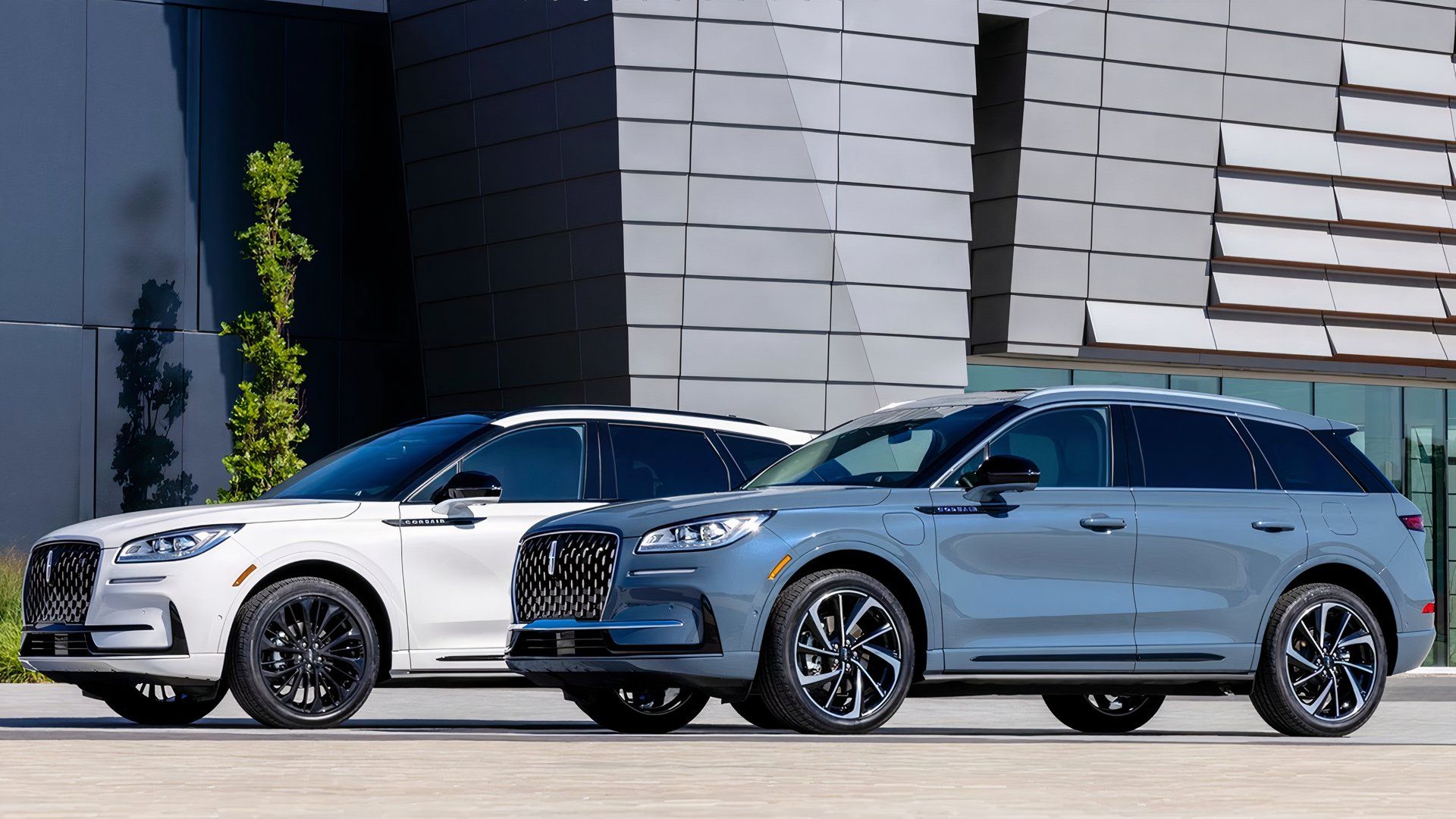 Lincoln Corsair Vs Volvo Xc40null