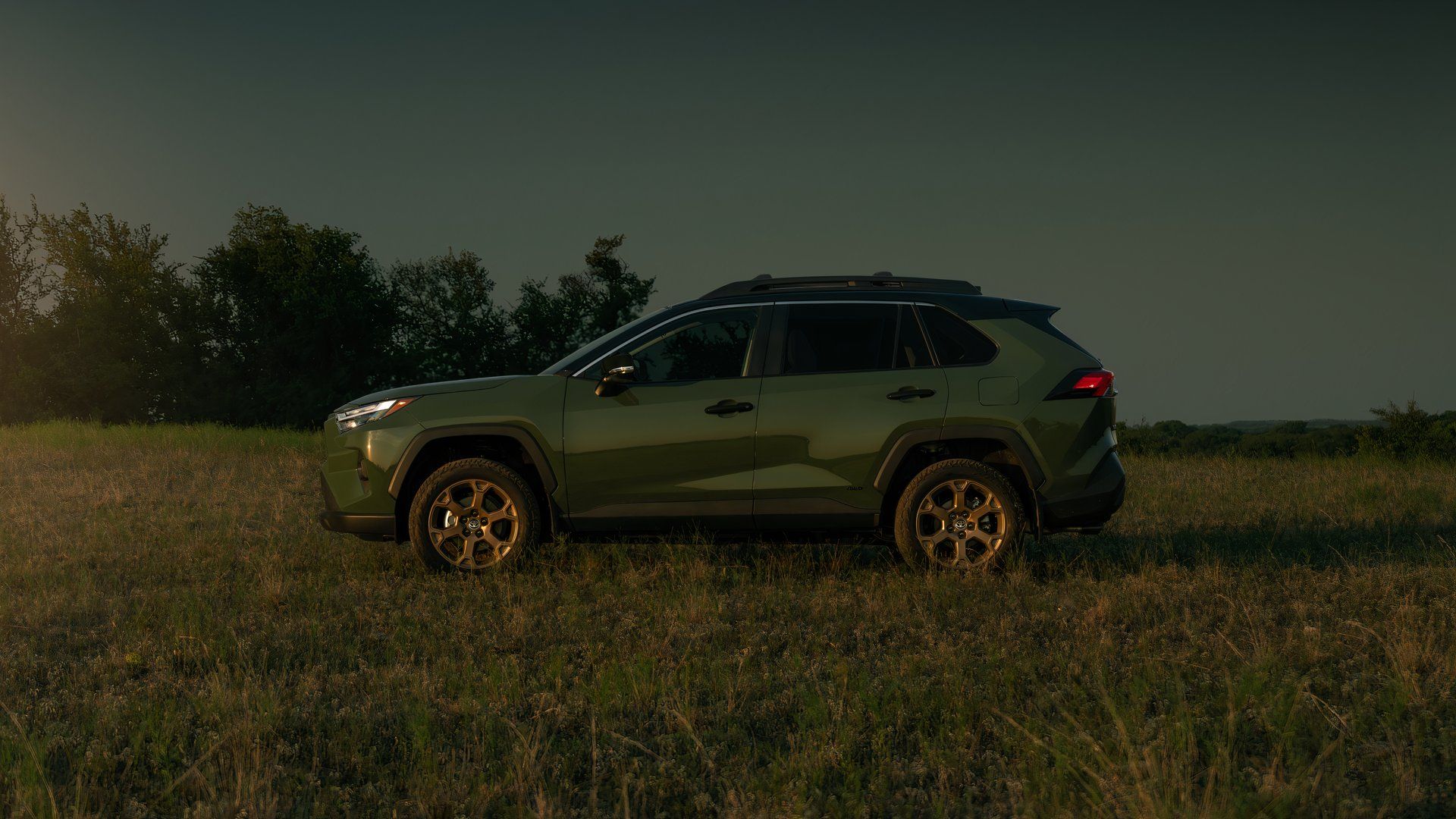 The Toyota SUV With The Highest Driving Range