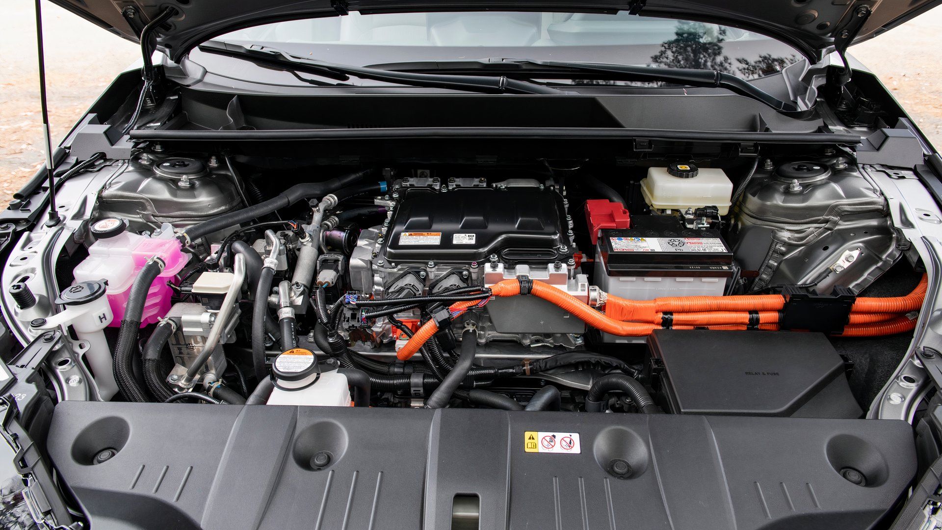 2024_bZ4X_Limited_AWD_HeavyMetal_009