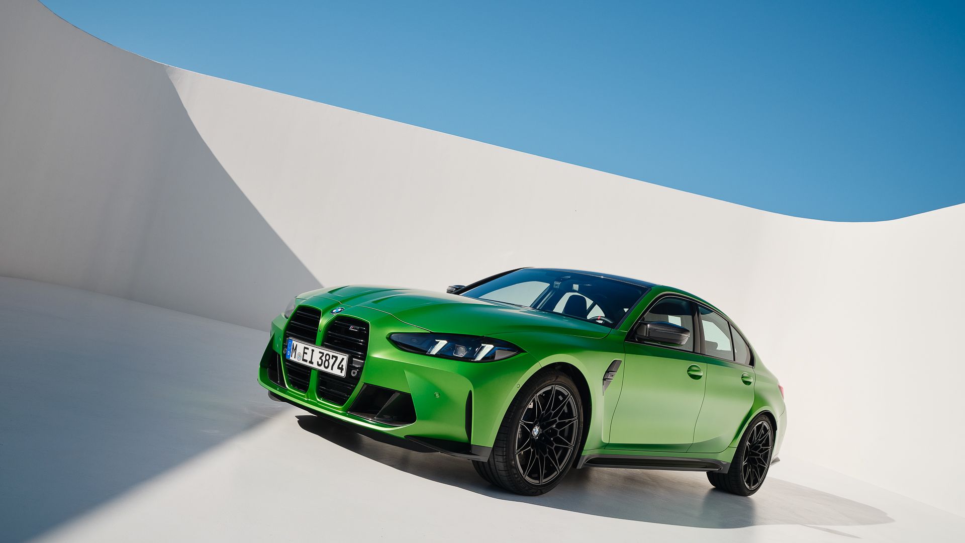 2025 BMW M3-09-1