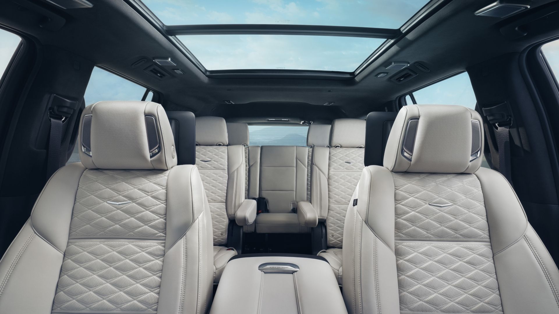 Foto interna do Cadillac Escalade 2025