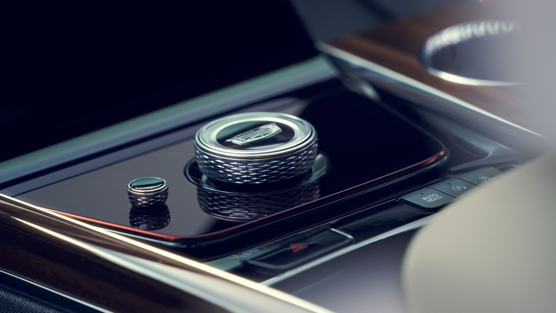 Console central no Cadillac Escalade 2025
