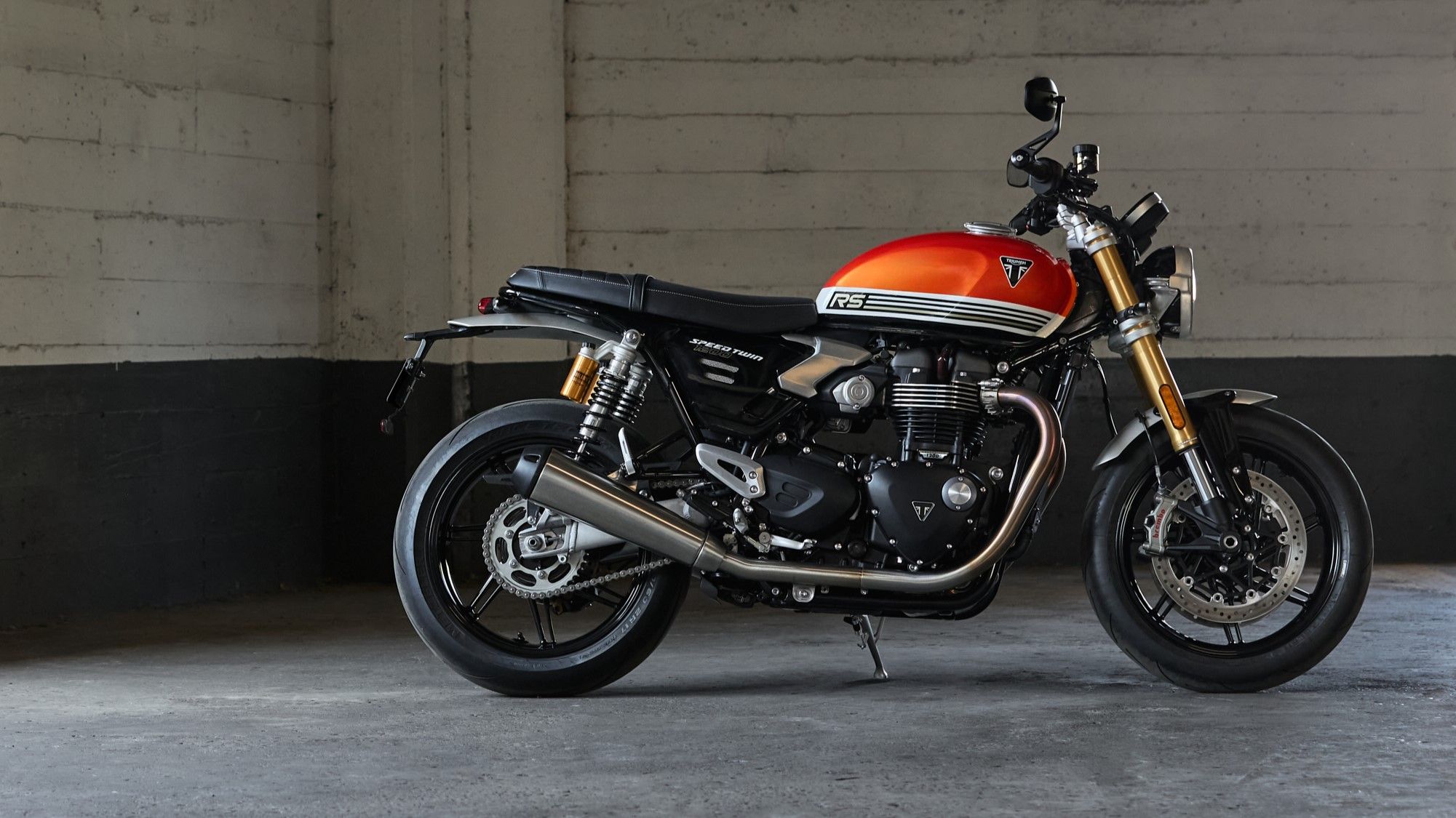 Maestro Antique ⇄ CLHD Supreme SP Combo Top 10 Modern Classic Motorcycles of 2023 - YouTube