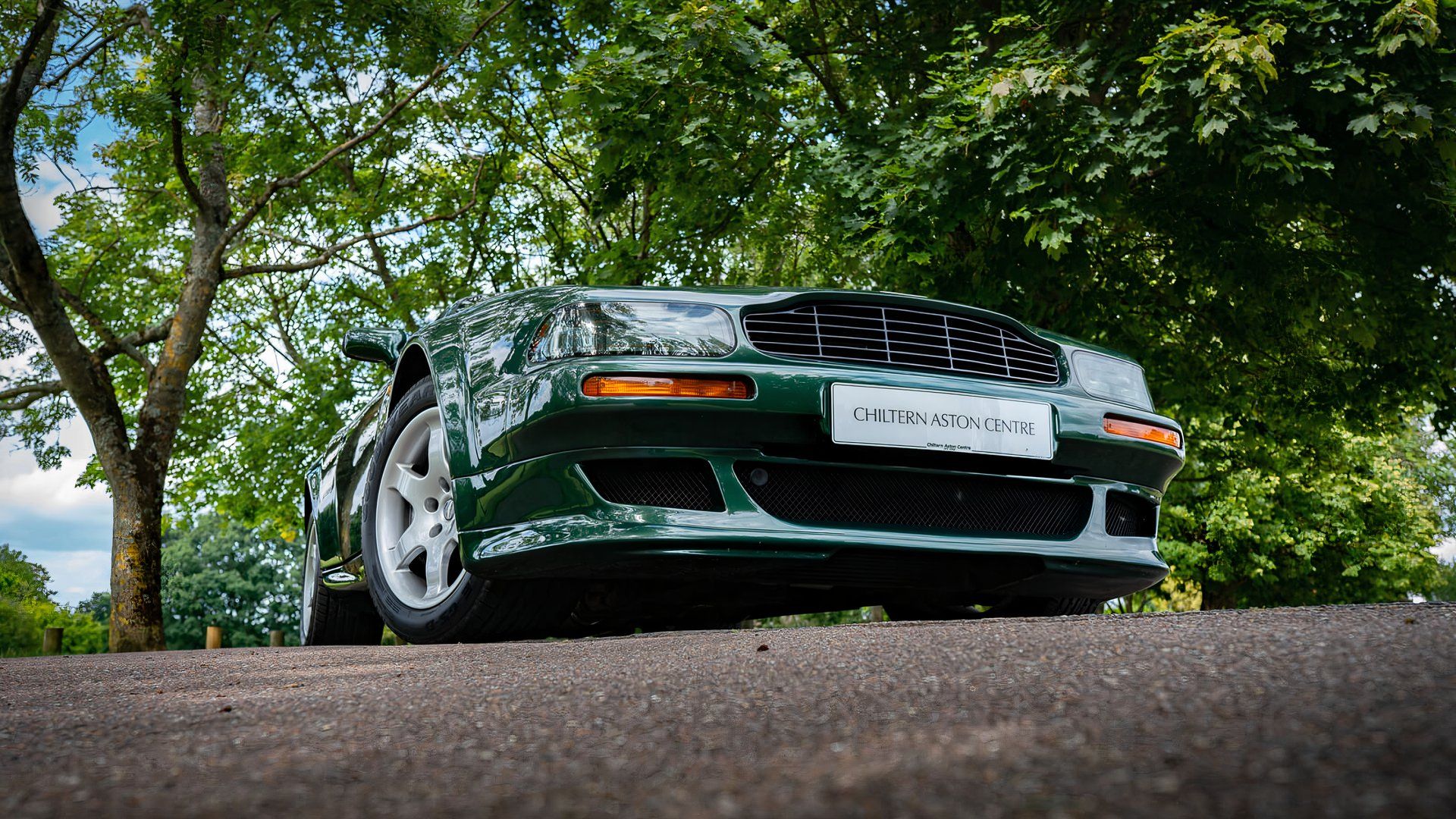 Aston Martin Vantage V550 - Frente