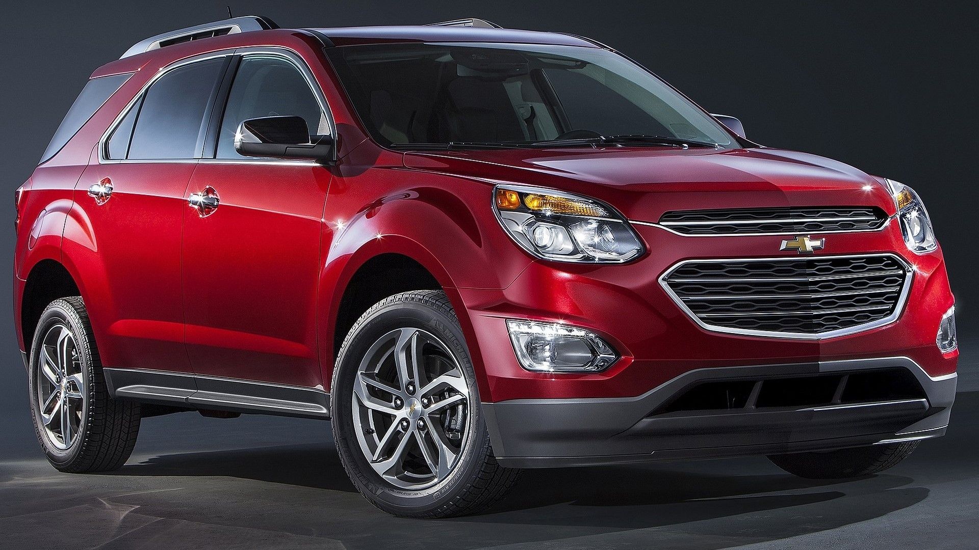 Foto frontal 3/4 de um Chevrolet Equinox 2016