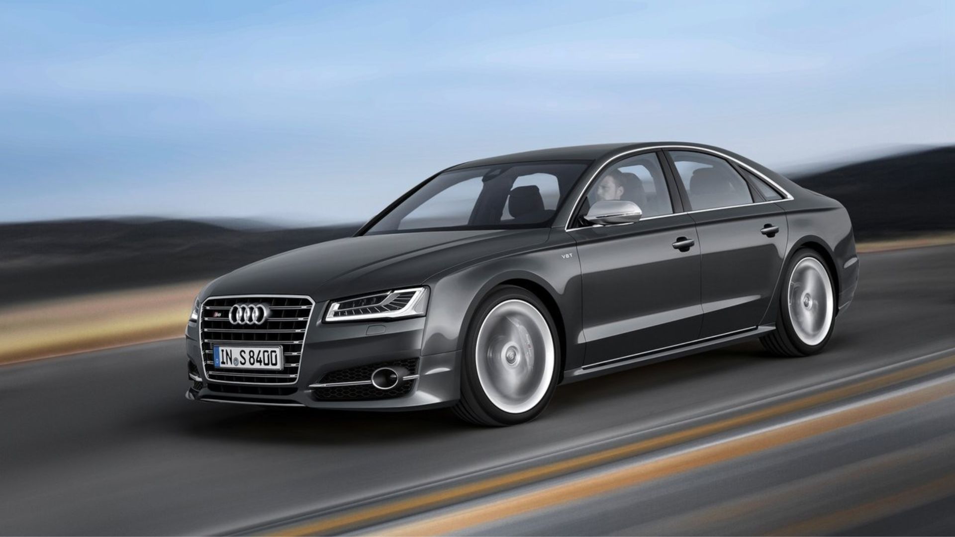 Audi S8