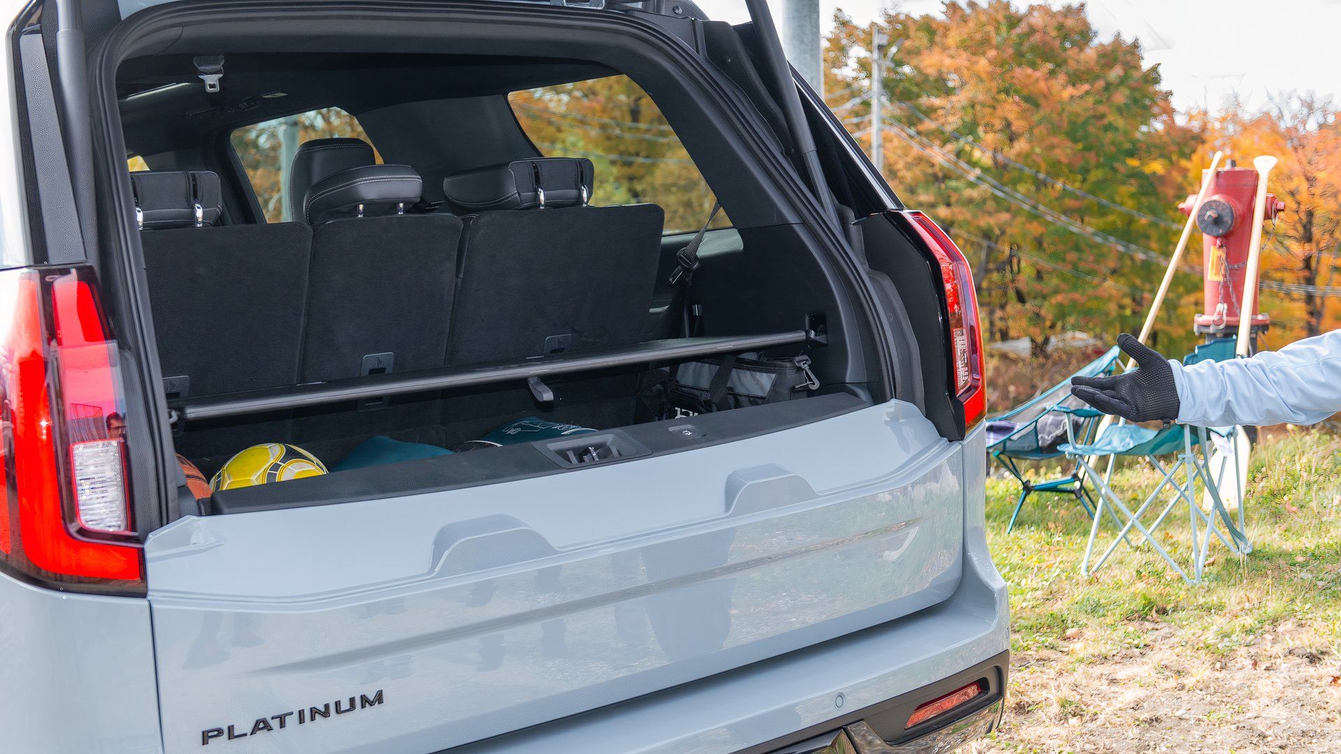 10 Fancy Tailgate Features You Won't Get With Other Big SUVs