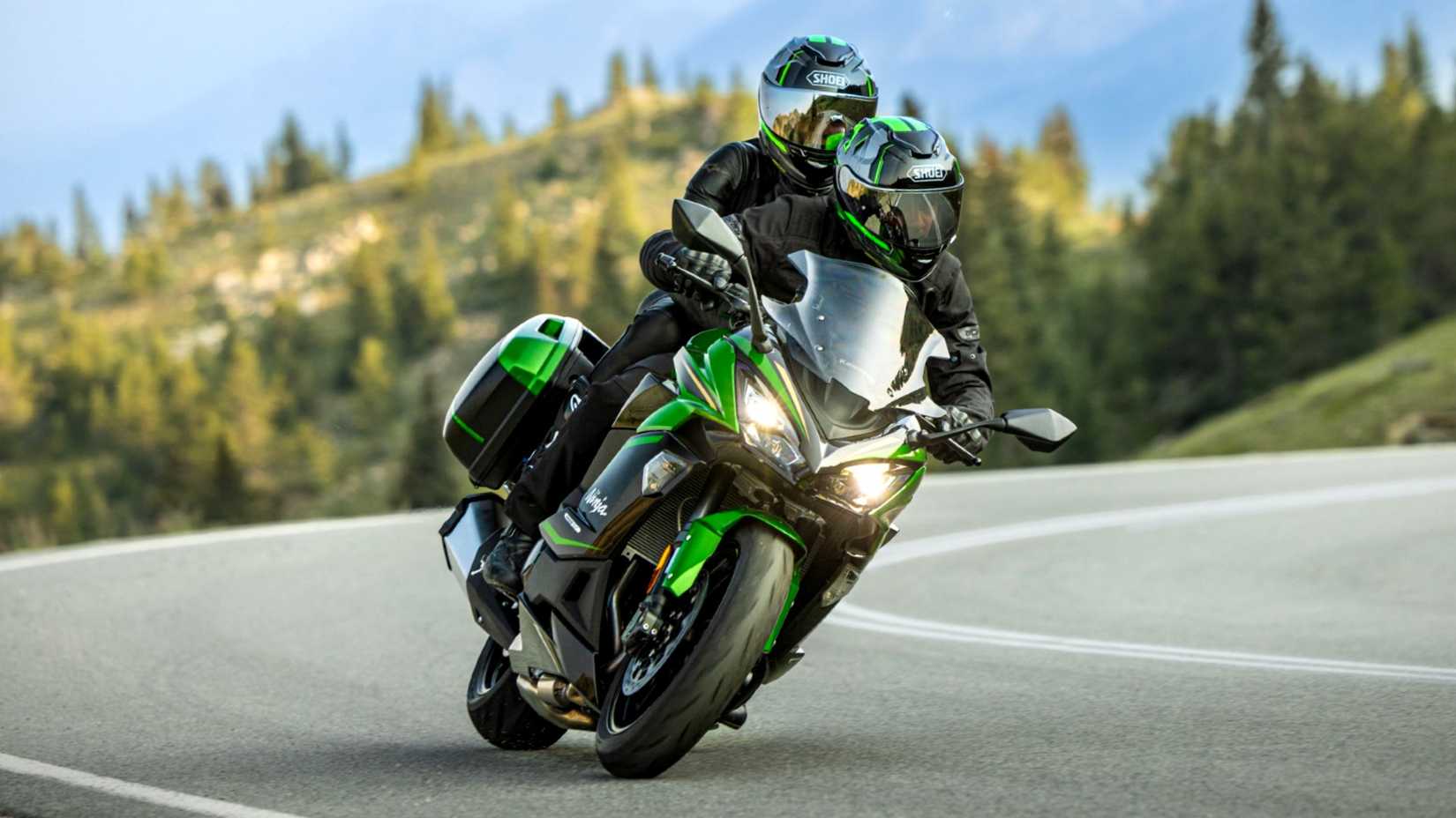 2025 Kawasaki Ninja 1100SX Press Shot Hero