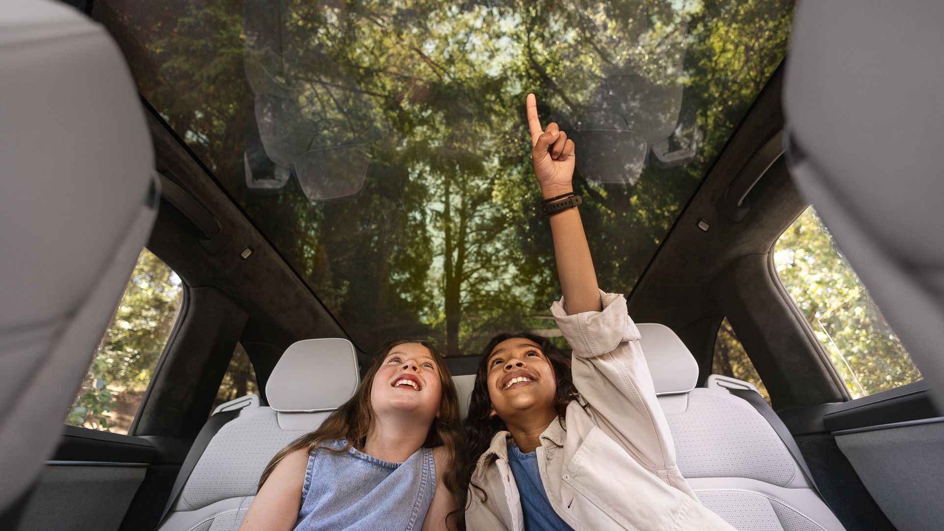 2025 Lucid Gravity Touring-17