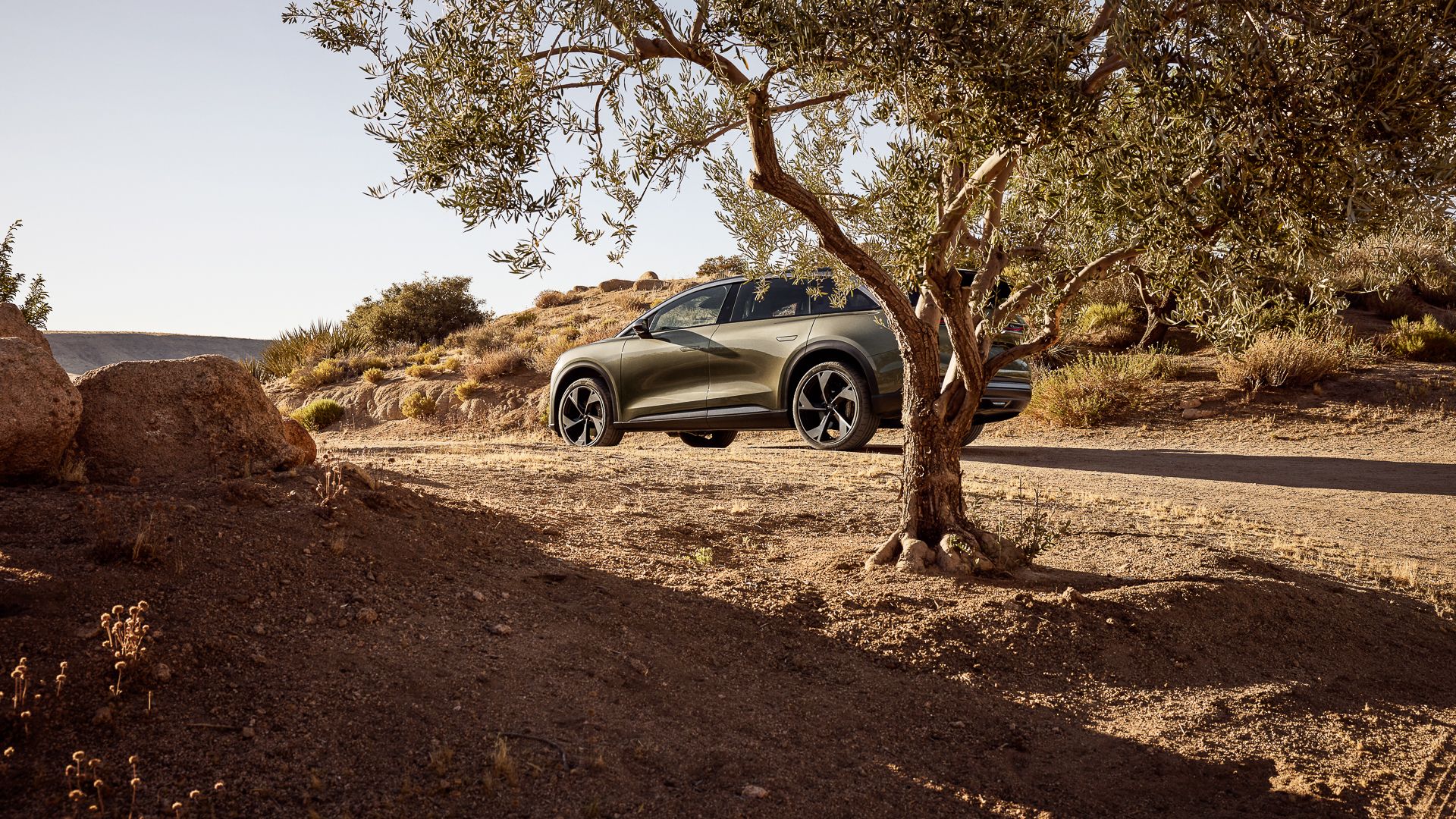 2025 Lucid Gravity Touring-24