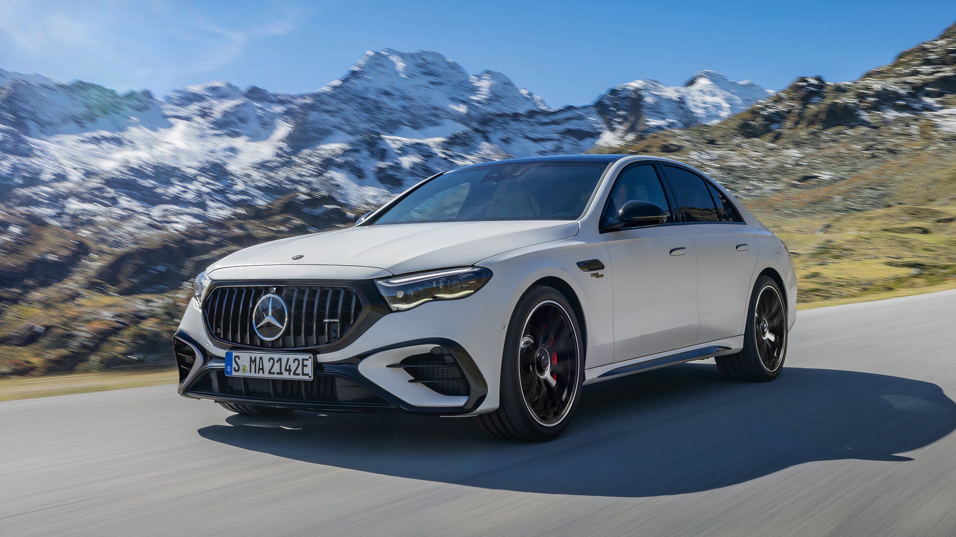 2025 Mercedes-AMG E 53 HYBRID TopSpeed (1)