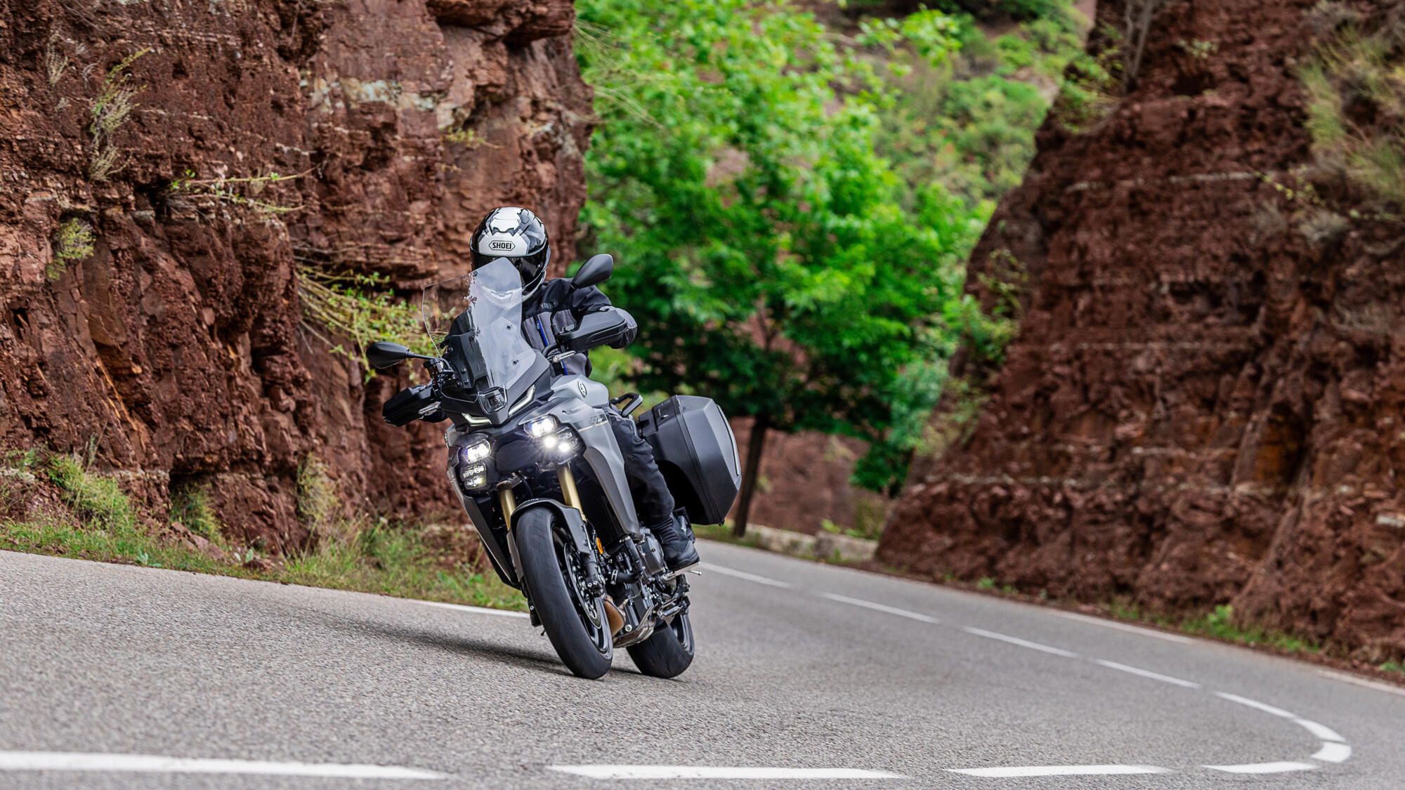 2025 Yamaha Tracer 9 GT Action 3
