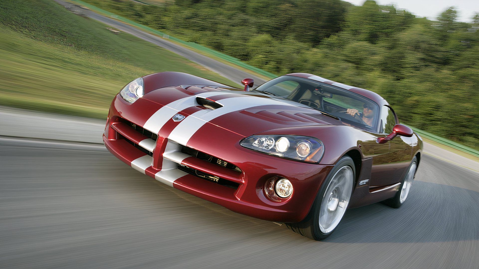 Dodge Viper SRT-10, front quarter view