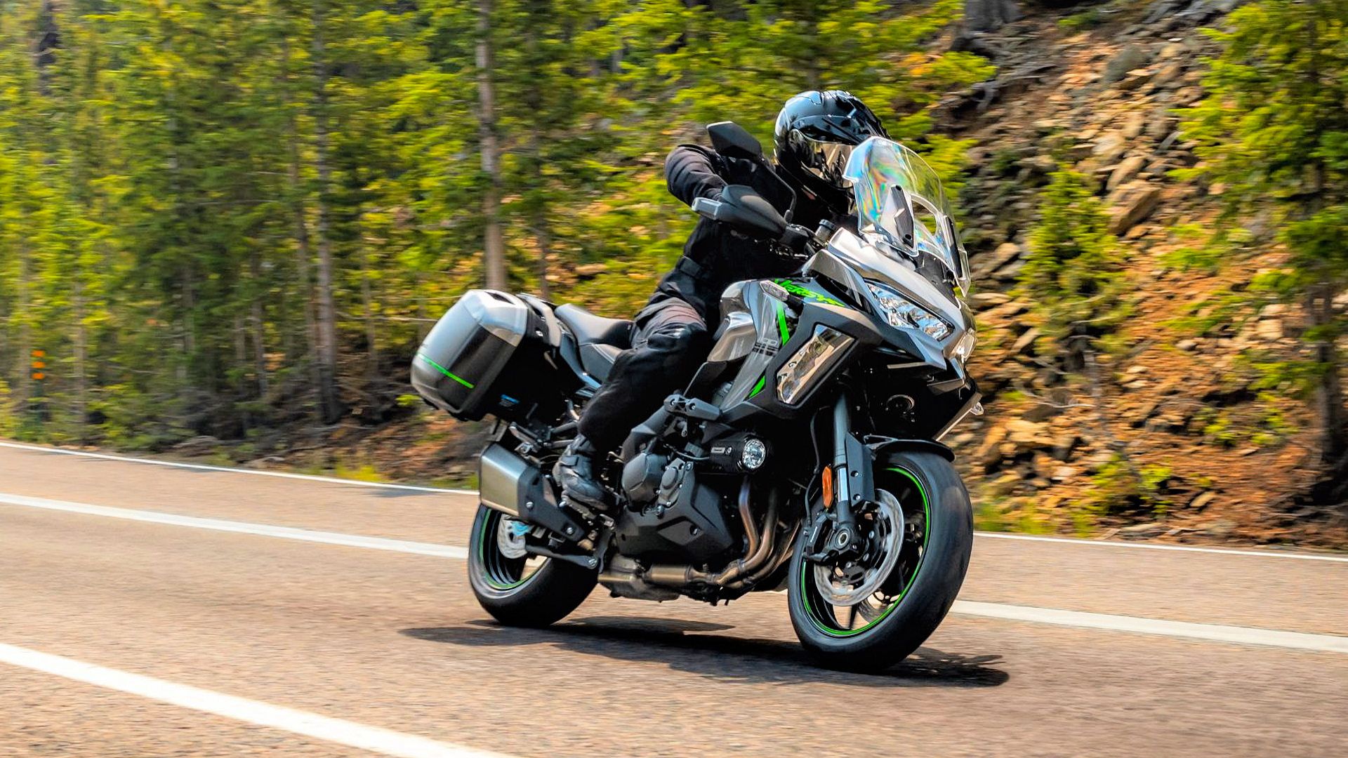 Rider on a 2025 Kawasaki Versys 1100 SE LT