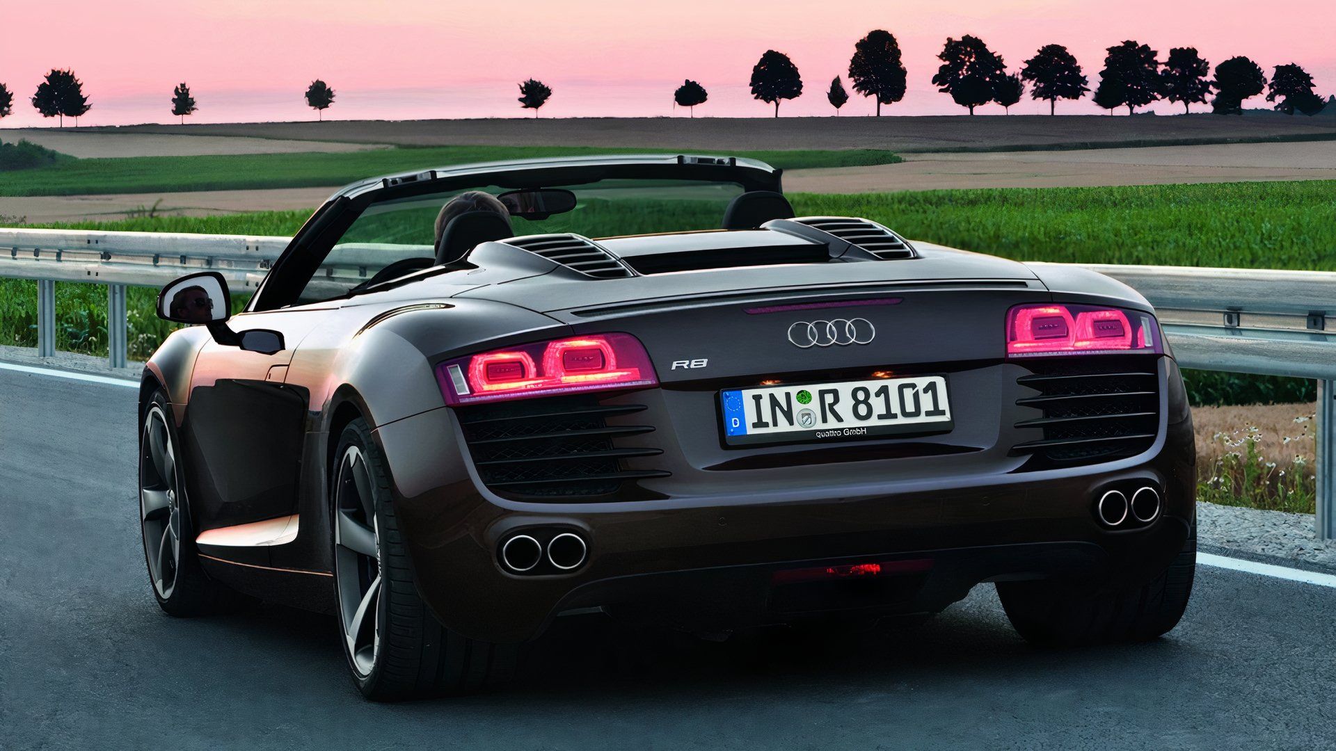 2011 Audi R8 4.2 Spyder, rear quarter view