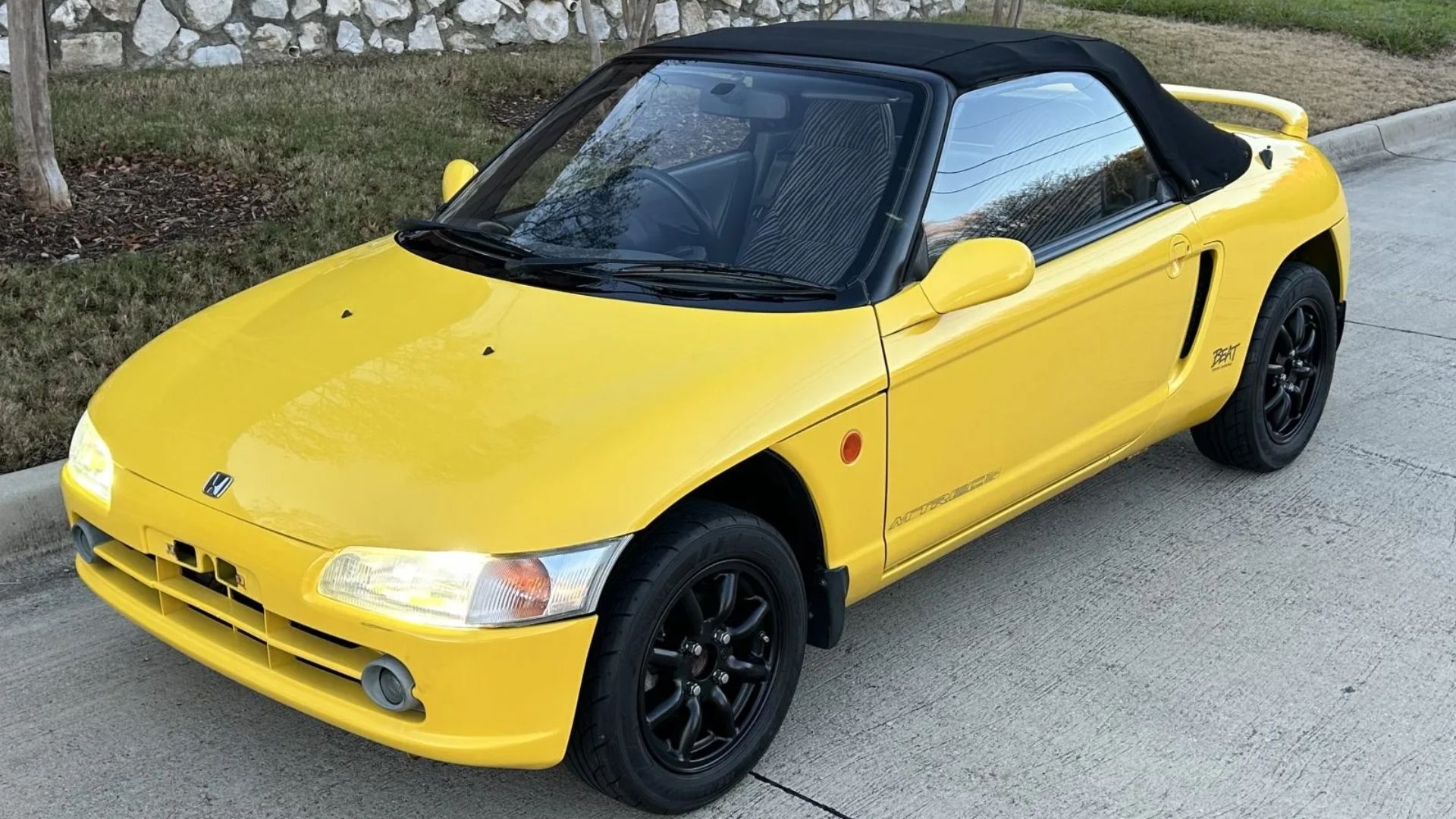 Honda Beat 1991 amarelo