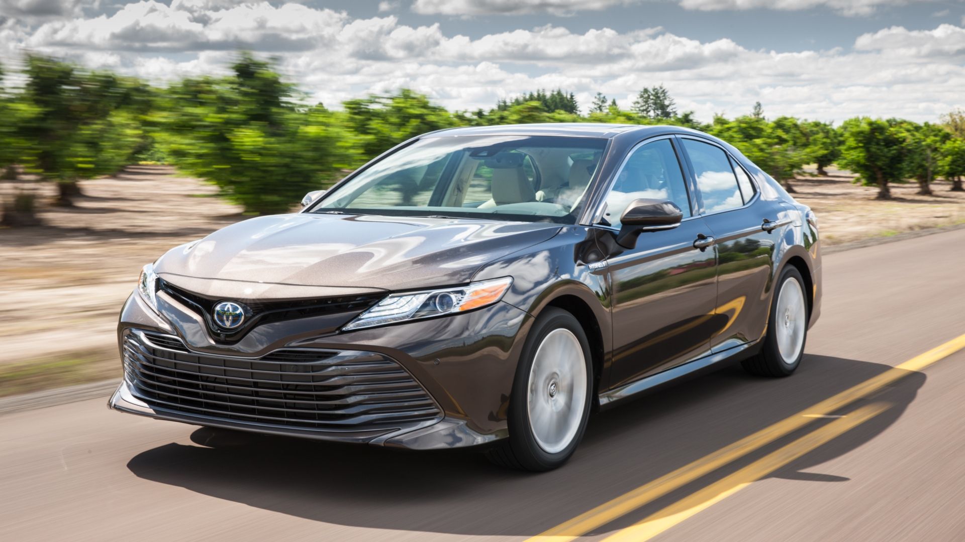 the-highest-mileage-toyota-camry-hybrid-in-the-world