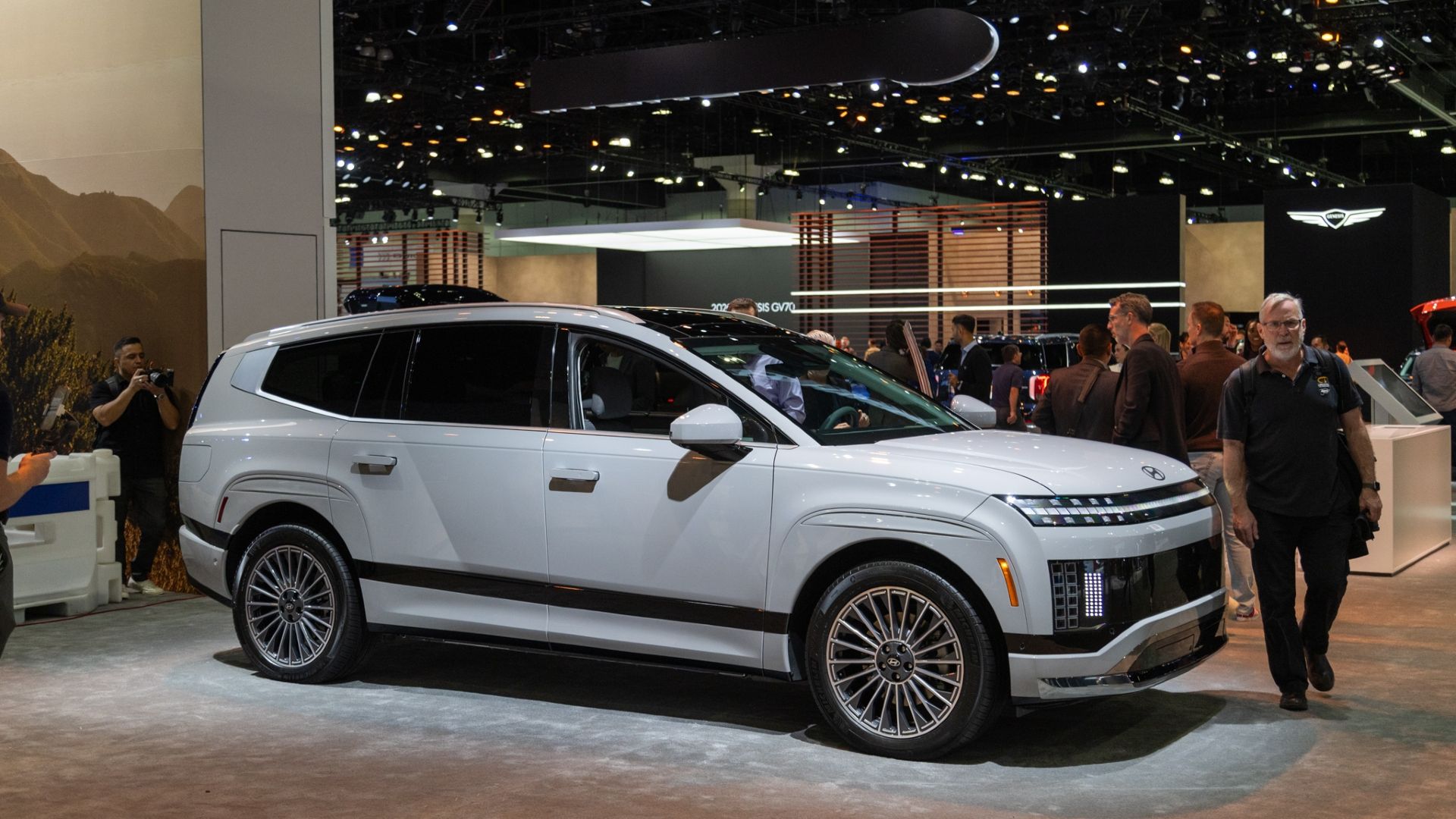 2025 Hyundai IONIQ 9 at LAAS 2024 side shot