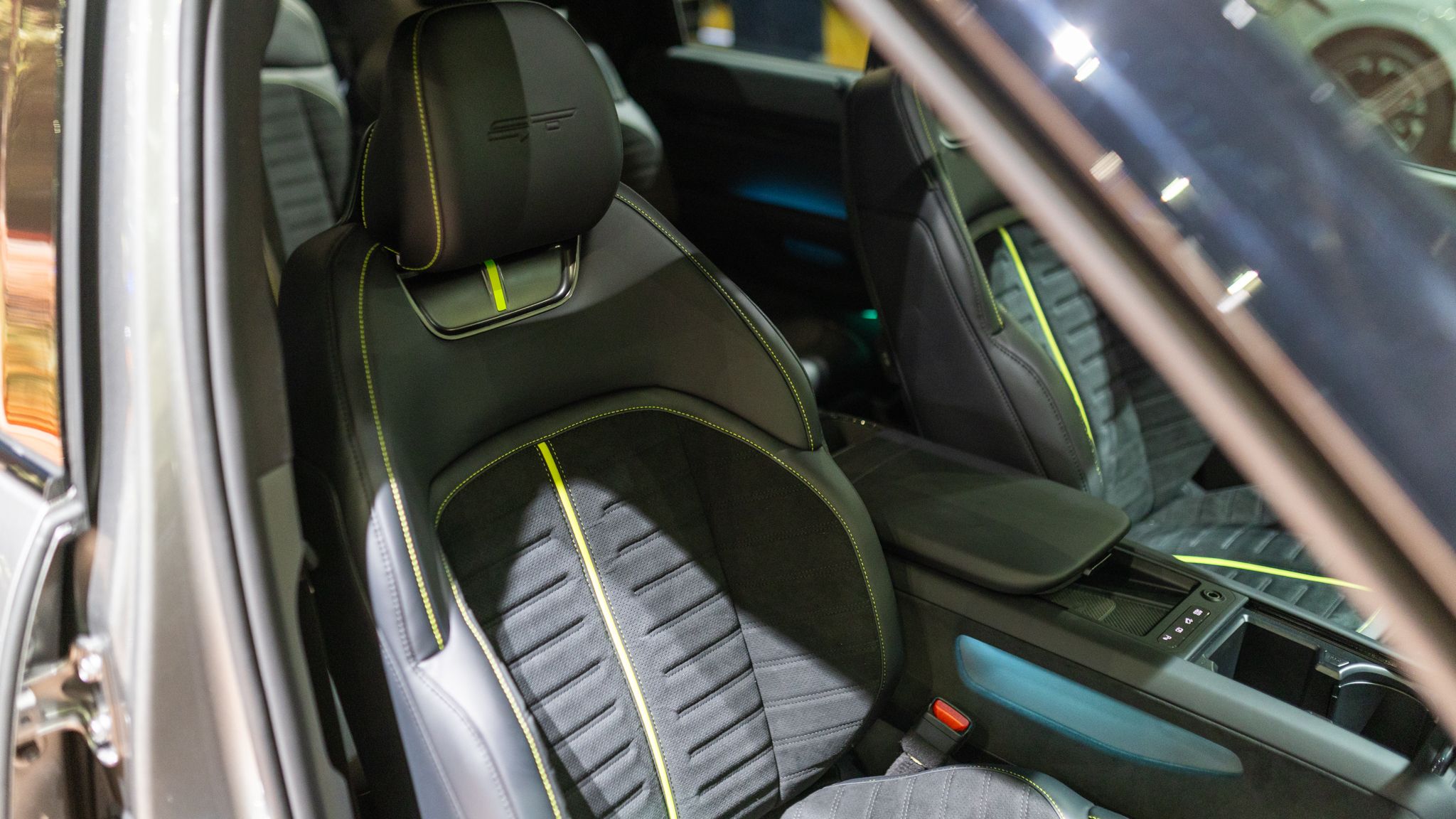 2025 Kia EV9 GT na LAAS 2024-8