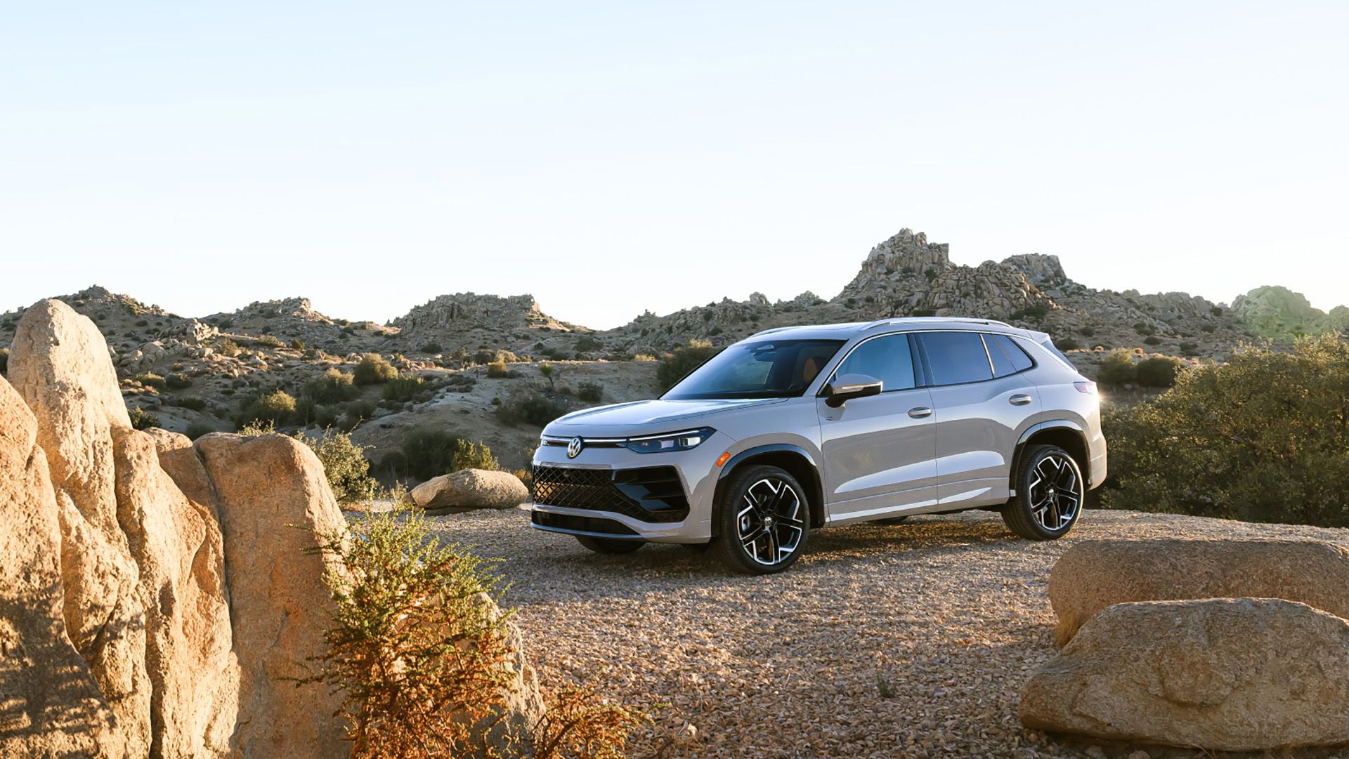 2025 Volkswagen Tiguan TopSpeed (47)-1