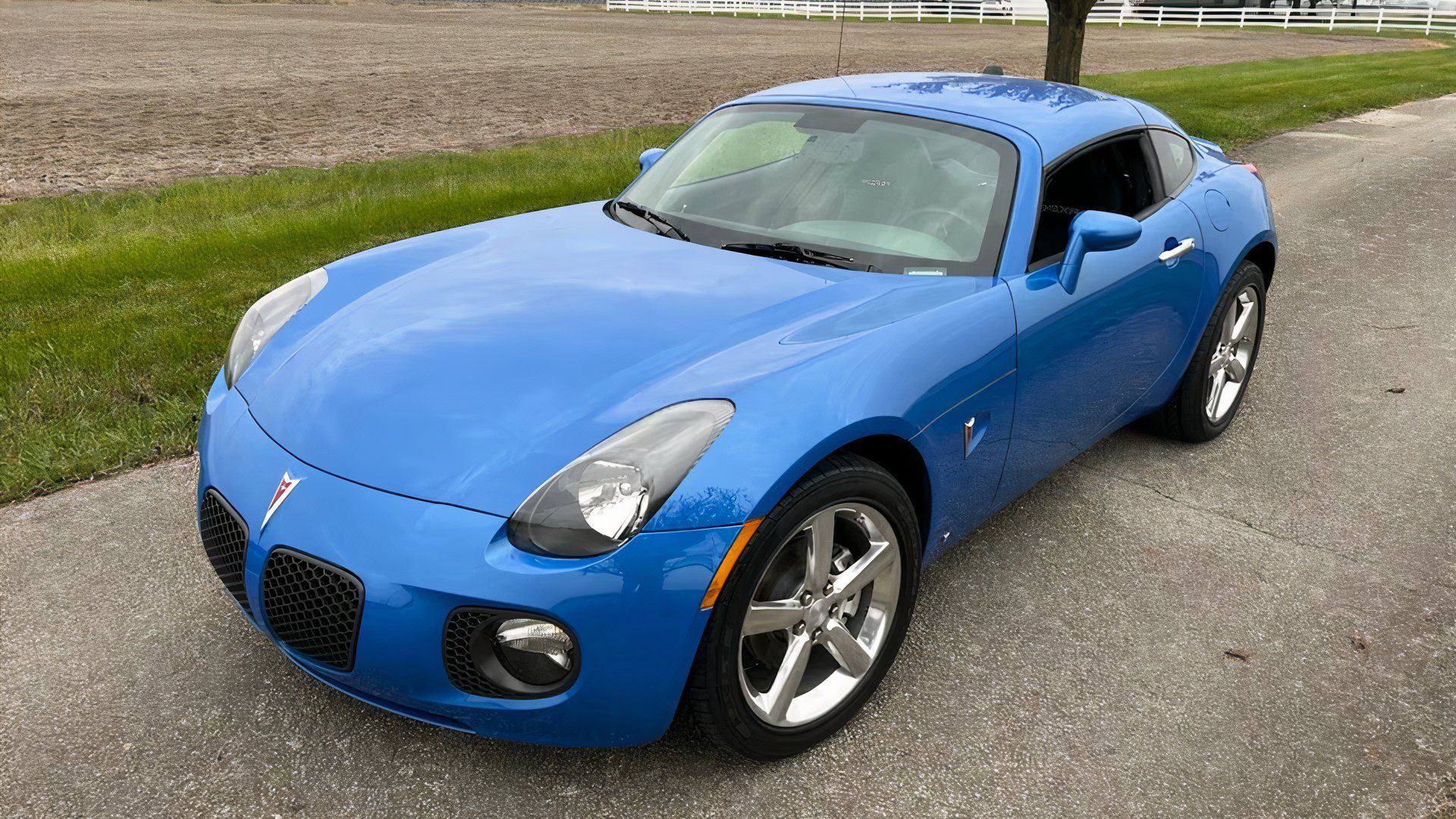 Pontiac Solstice GXP Coupé, frente 3/4