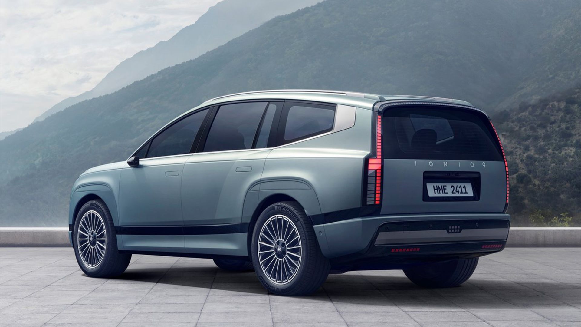 2025 green Hyundai IONIQ 9 