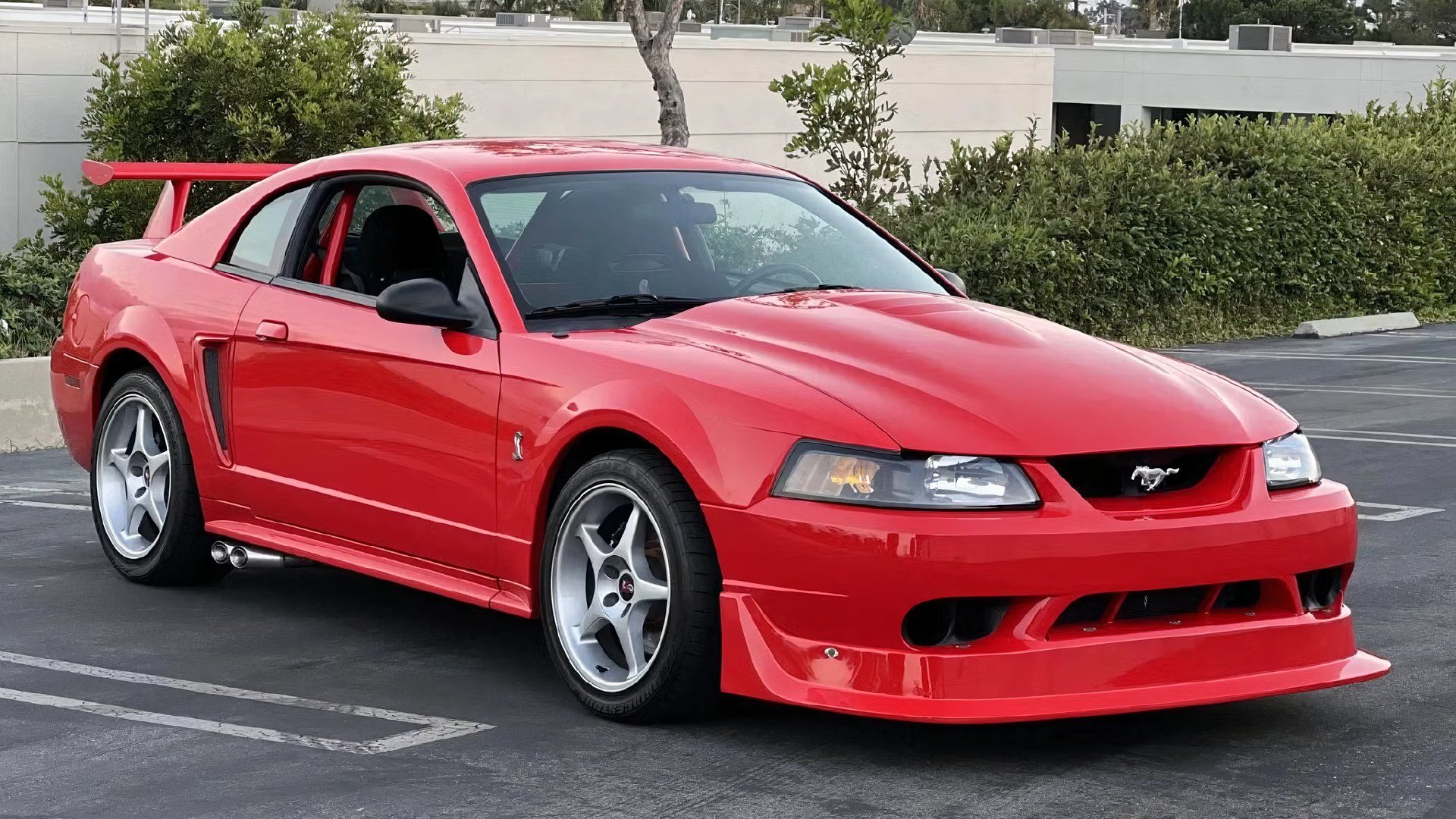 2000 Ford Mustang SVT Cobra R, frente 3/4