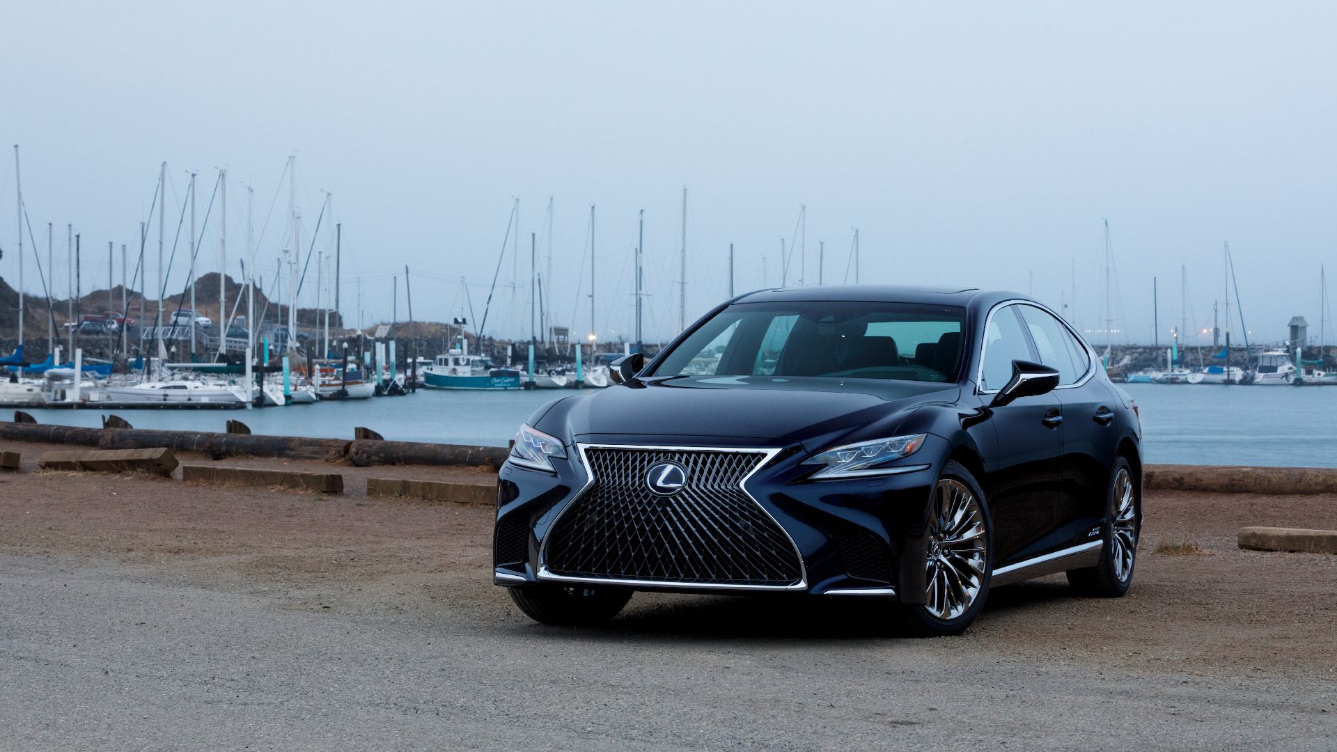 2018 Lexus LS 500h Parked