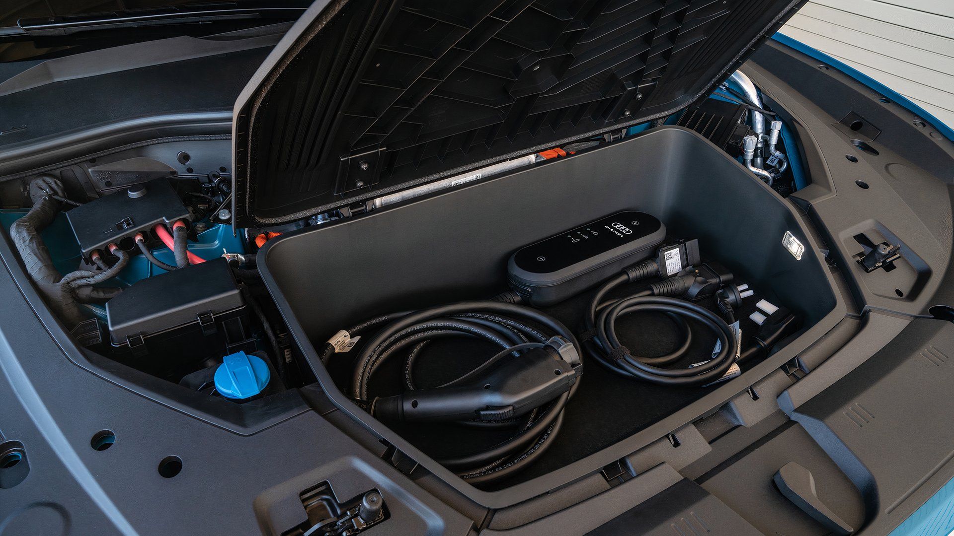 2019 Audi e-tron frunk