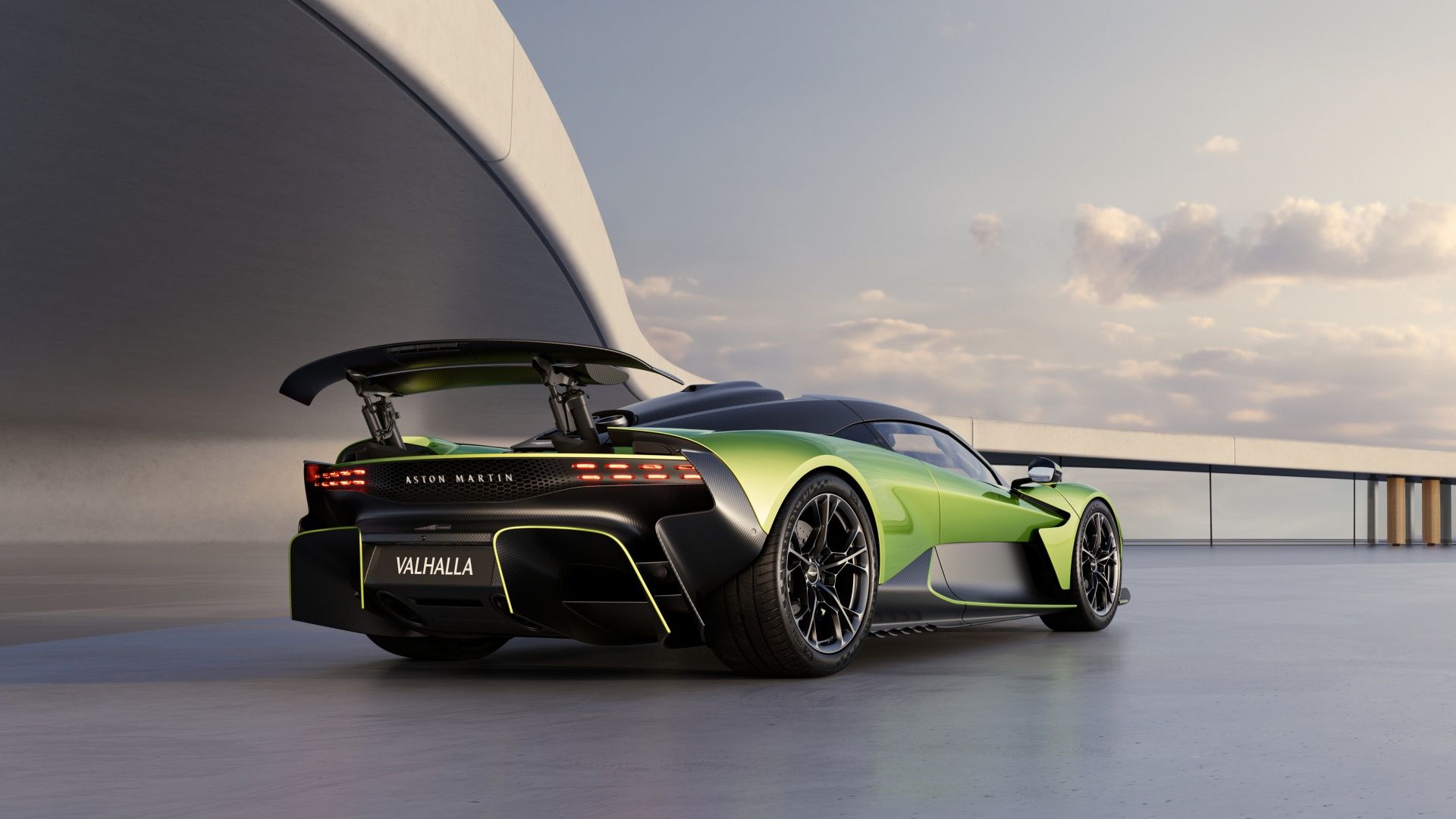 Aston Martin Valhalla Asa Traseira Levantada