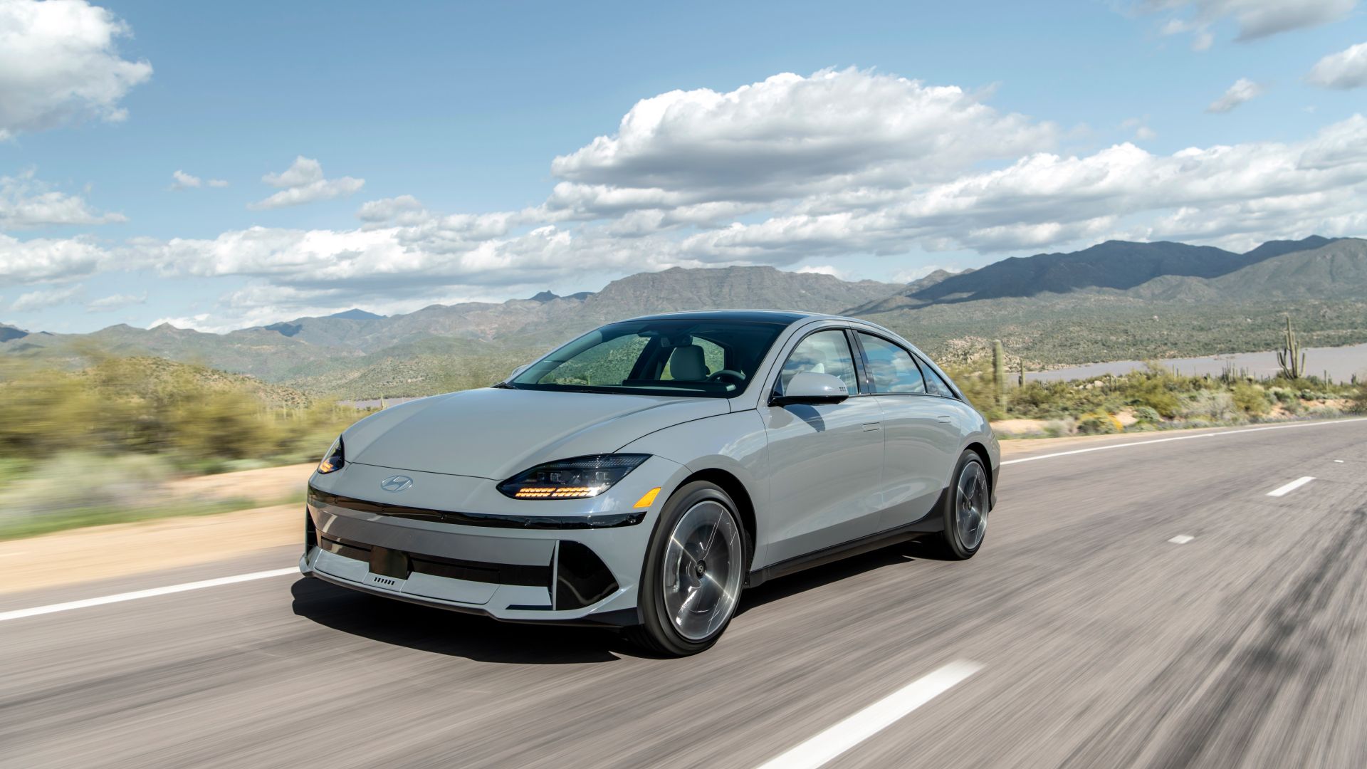 2025 Hyundai Ioniq 6 Limited