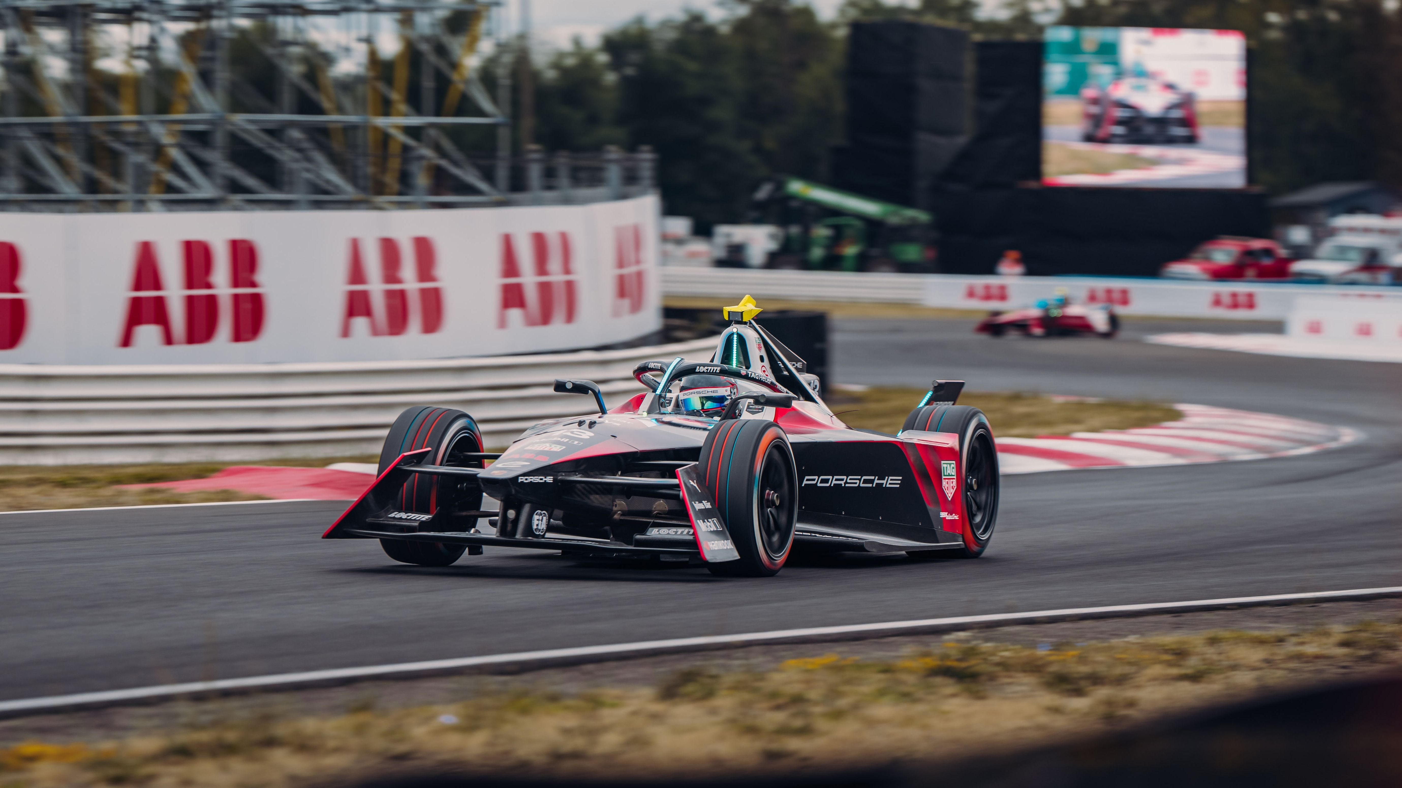 António Félix da Costa of the TAG Heuer Porsche Formula E Team in the 99X Electric at the Portland E-Prix