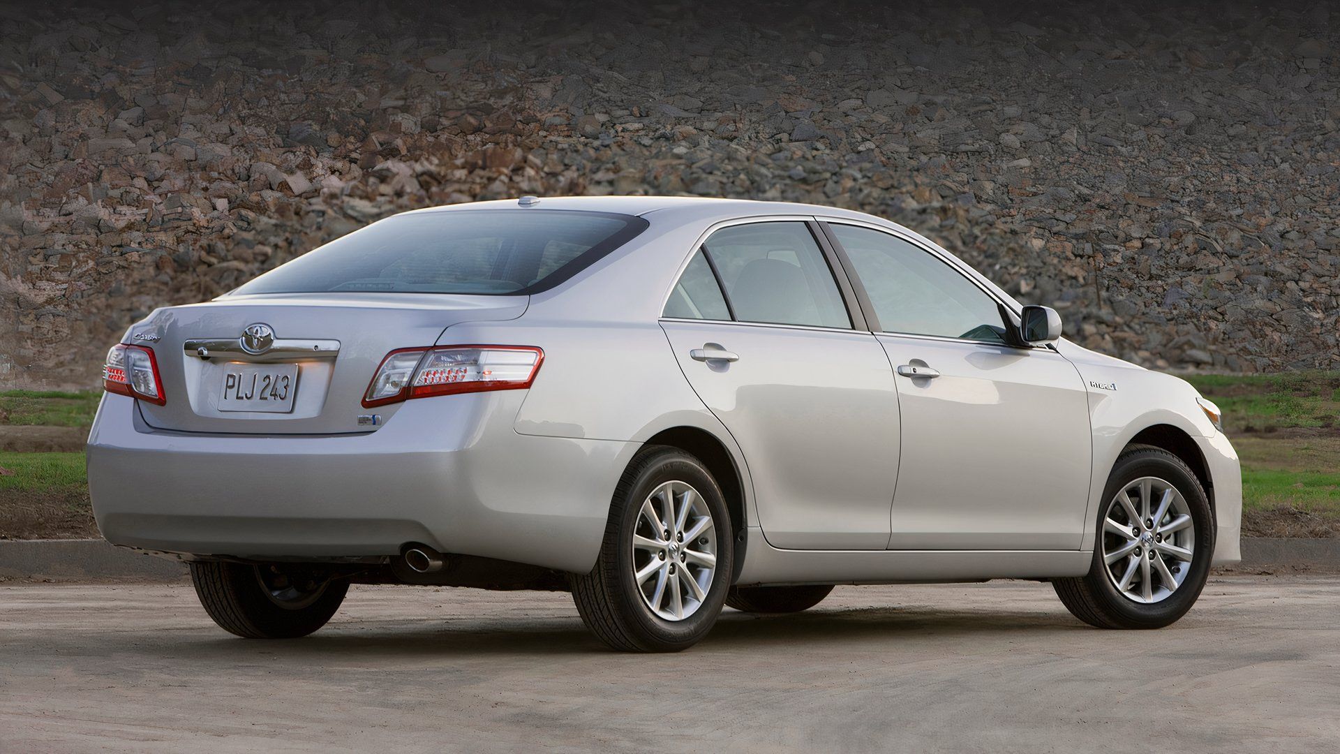 grey 2010 Toyota Camry Hybrid rear