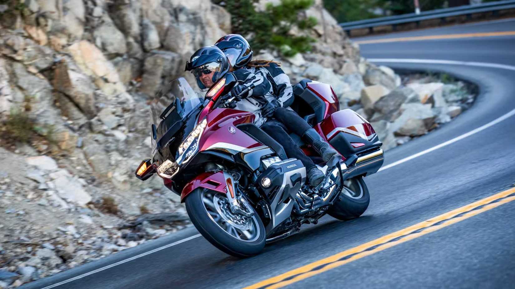 Honda Gold Wing Tour Bends