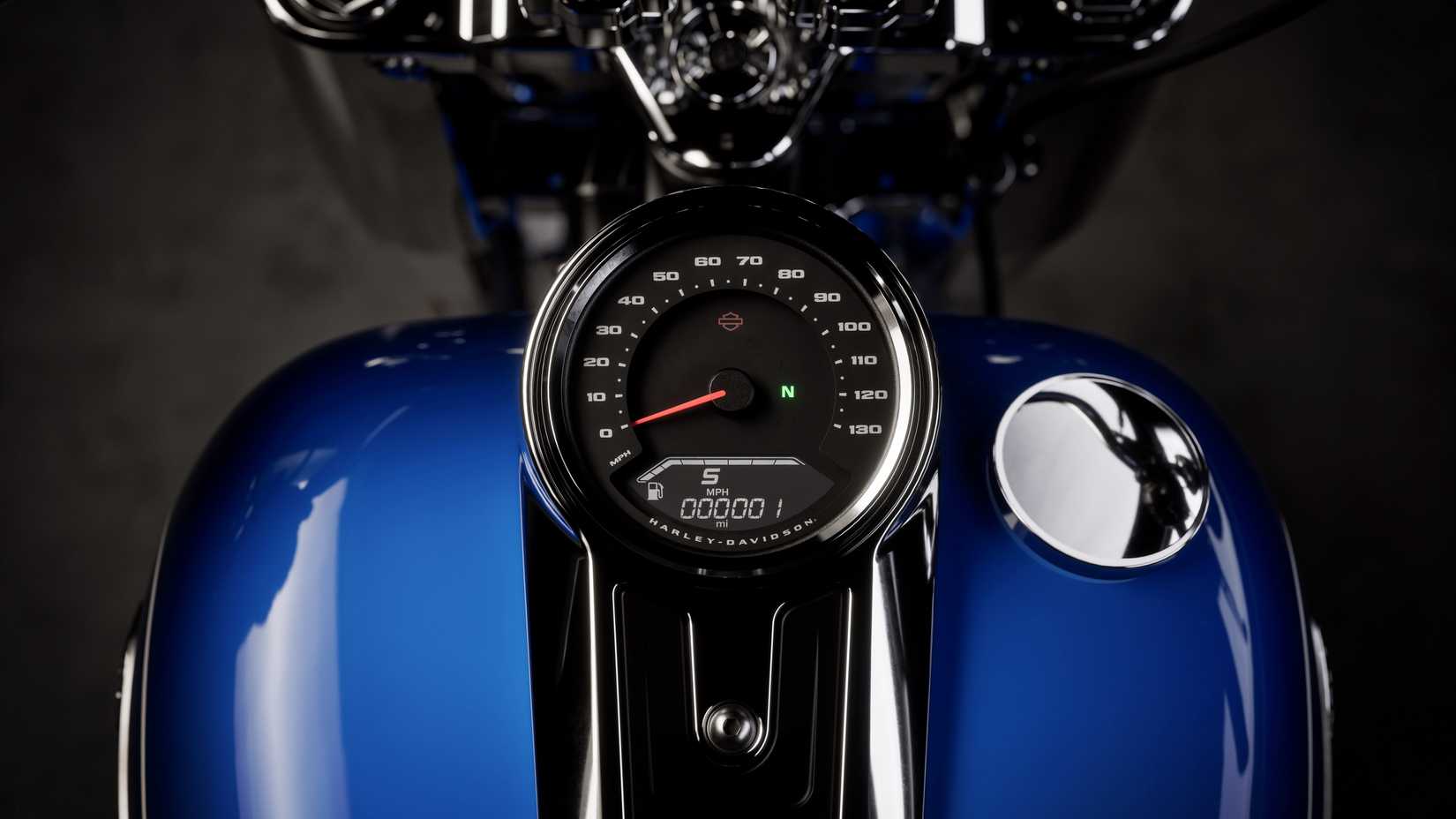 2025 Harley-Davidson Fat Boy LCD in huge analog cluster on the fuel tank