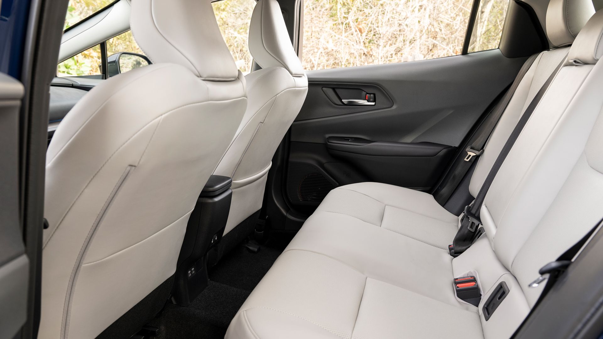 2025 toyota prius-06