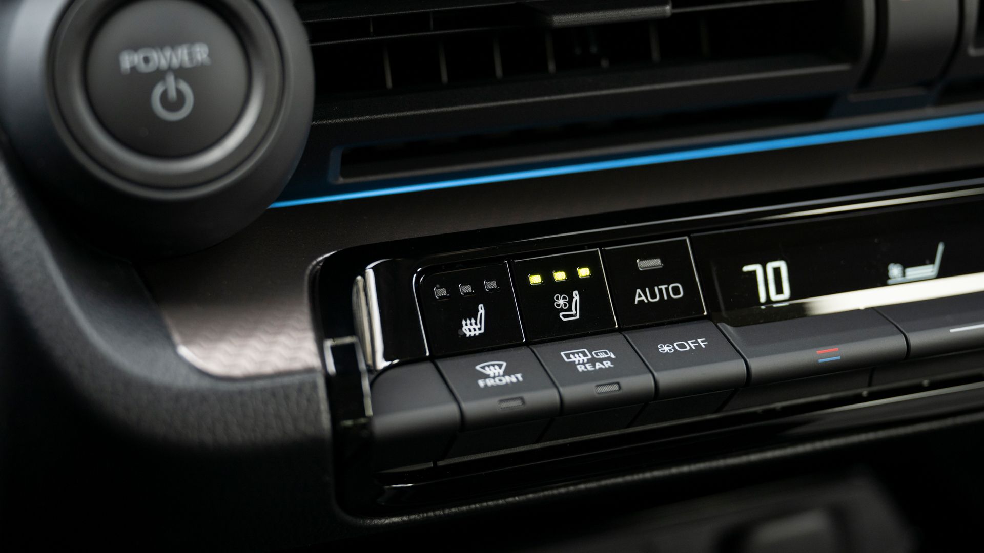 2025 toyota prius-07