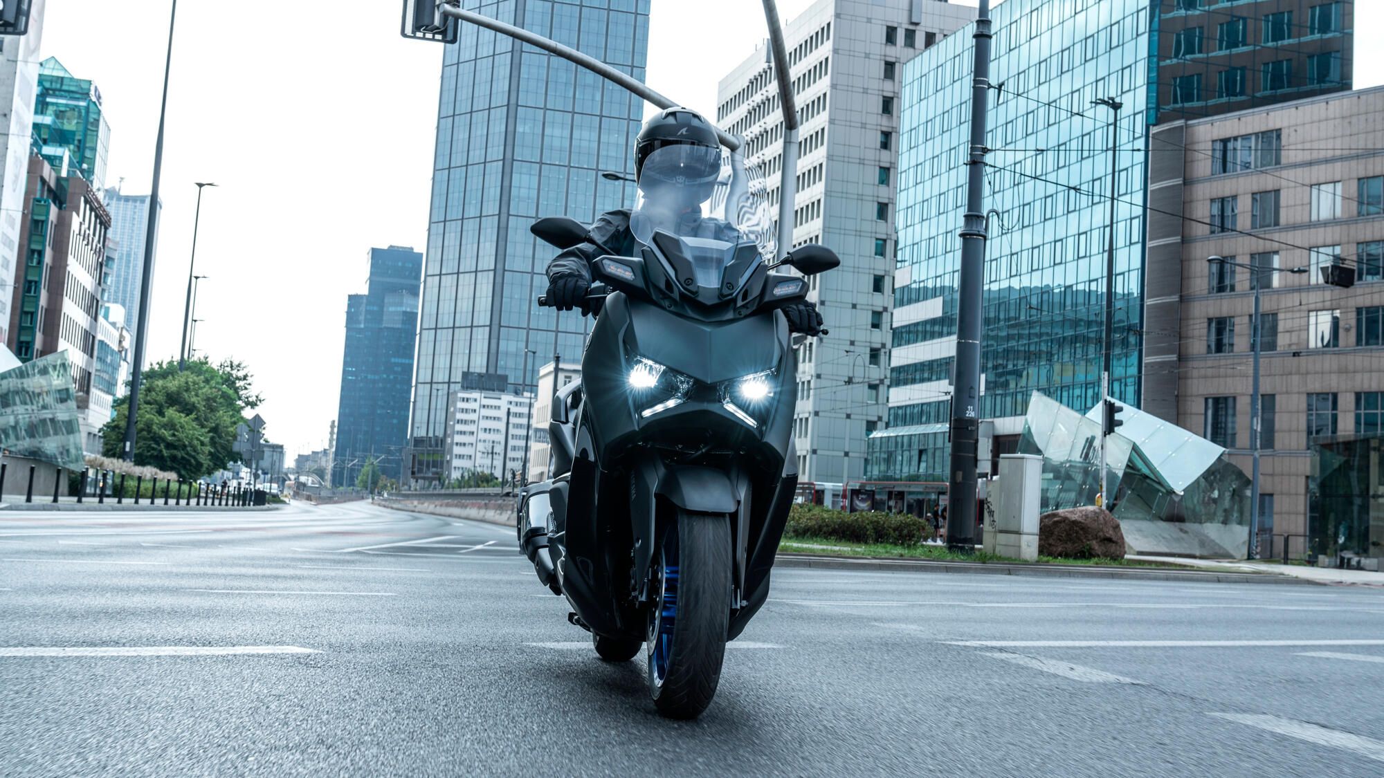 2025 Yamaha TMax Front Action