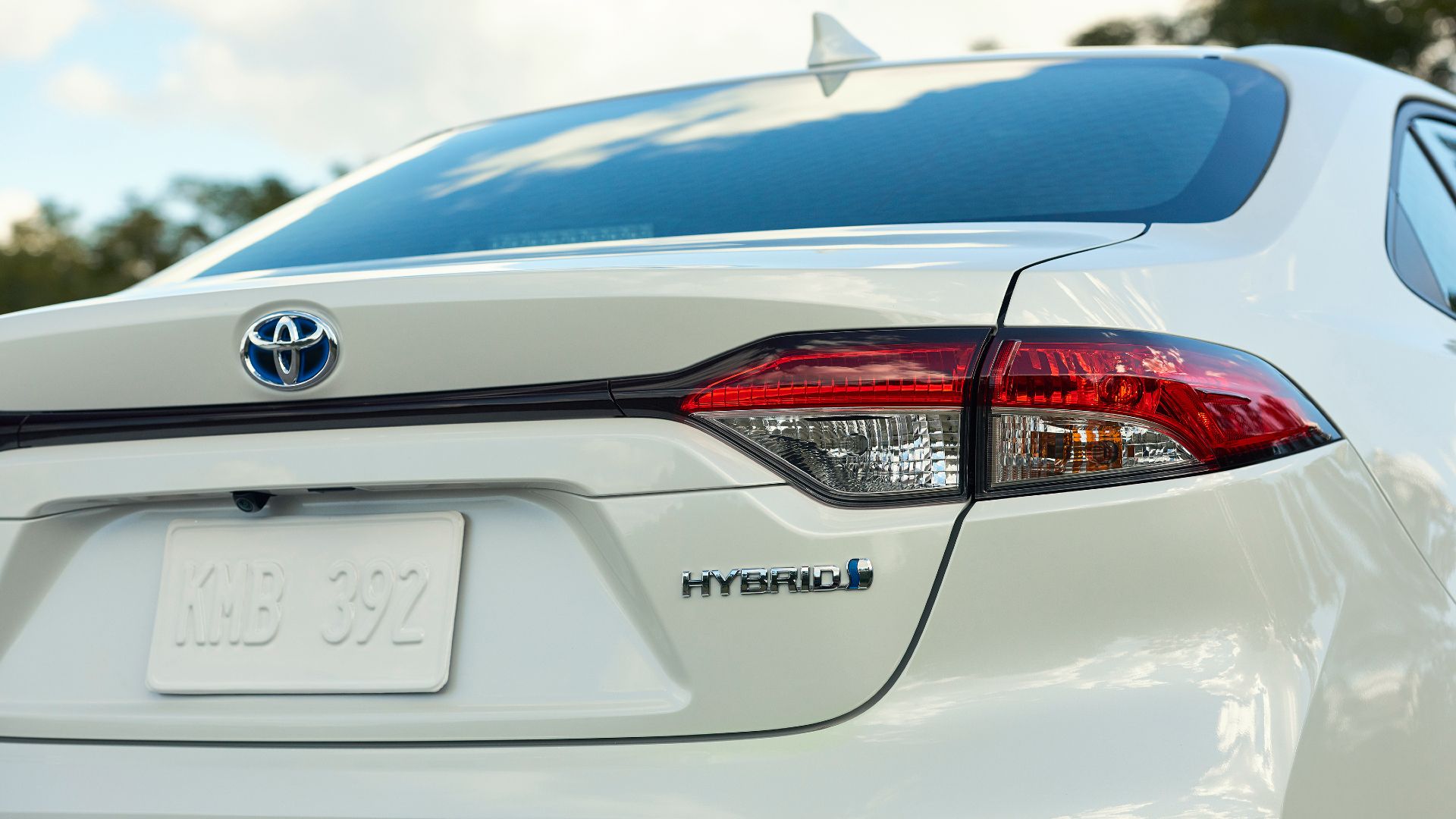 2020 Toyota Corolla Hybrid Exterior Close Up