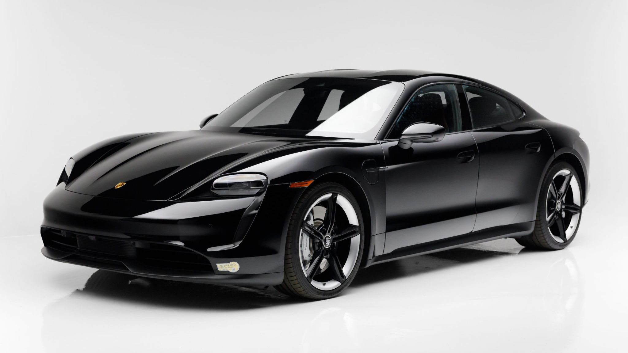 2022 Porsche Taycan Side/Front Shot