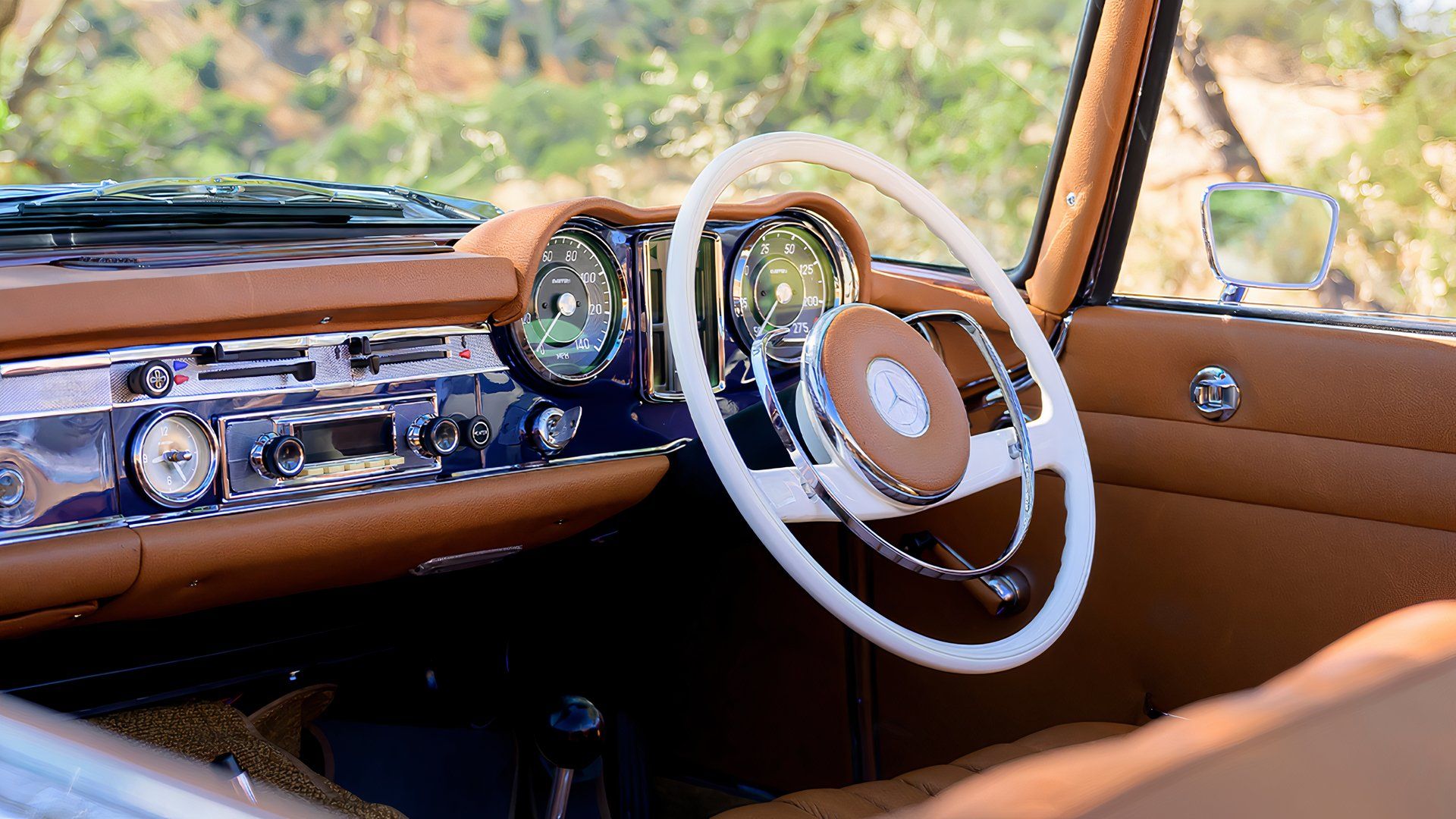 Everrati Electric Mercedes-Benz 280SL Pagoda (7)