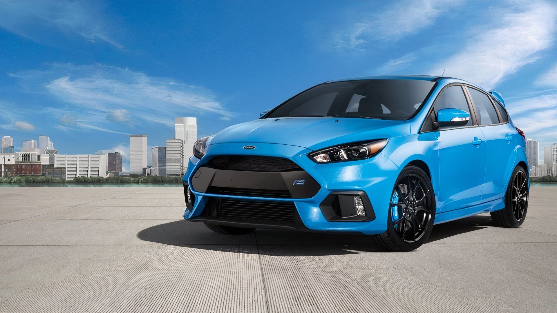 3/4 front view of 2017 Ford Focus RS