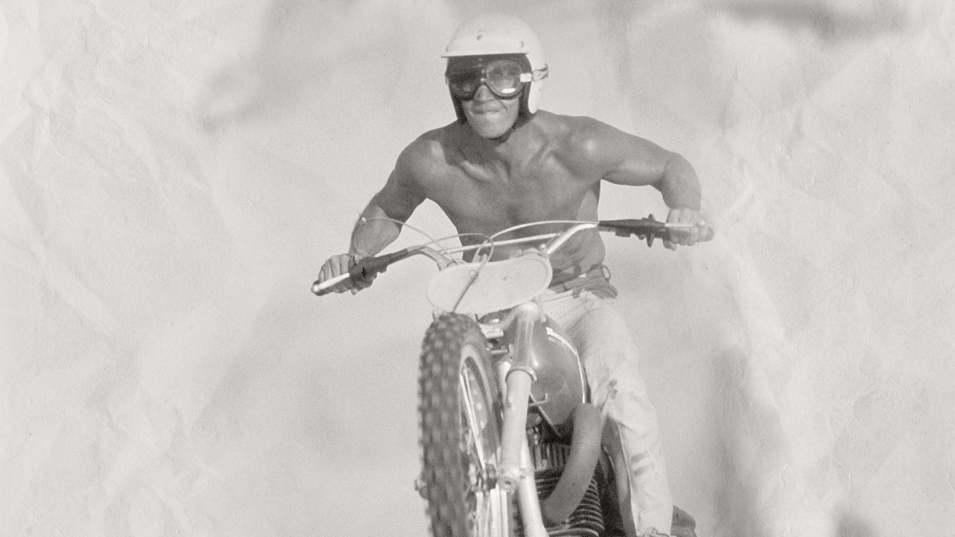 10 Classic American Celebs And Their Legendary Bikes-10