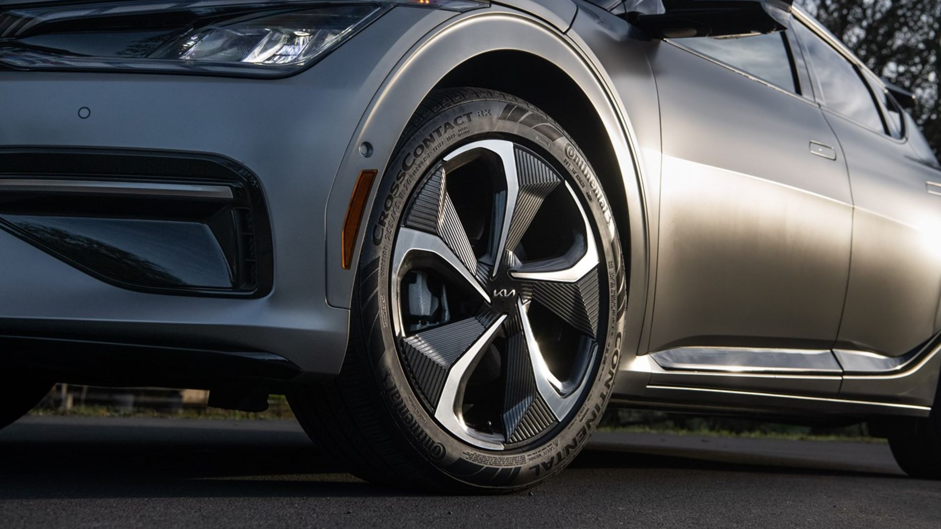 2022 Kia EV6 Exterior Wheel And Side Profile