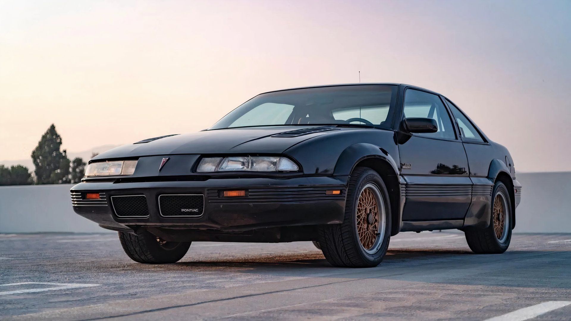 1990 Pontiac Grand Prix Front 2/4 Shot