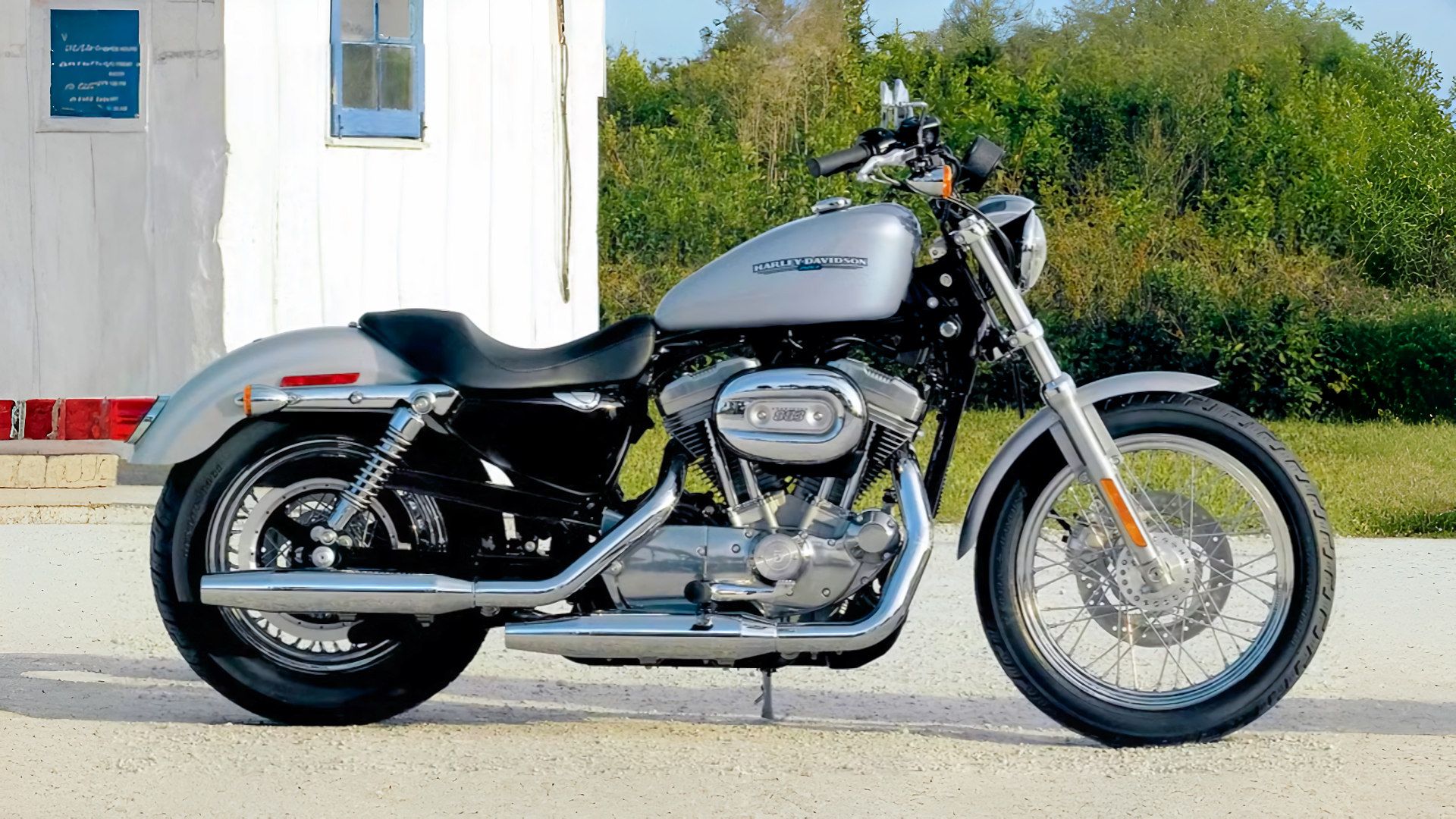 2006 Harley-Davidson XL 883L Sportster static profile shot