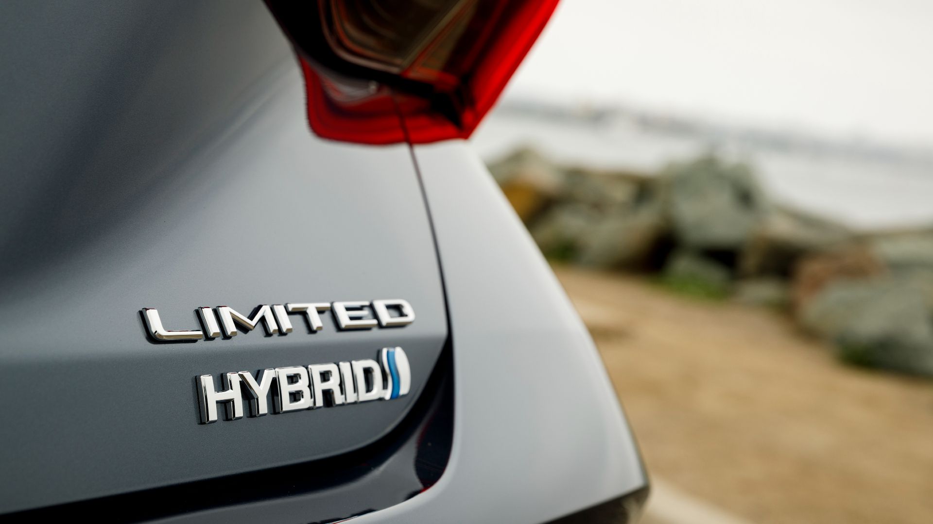 2020 Toyota Avalon Hybrid Limited Exterior Close Up Of Badge