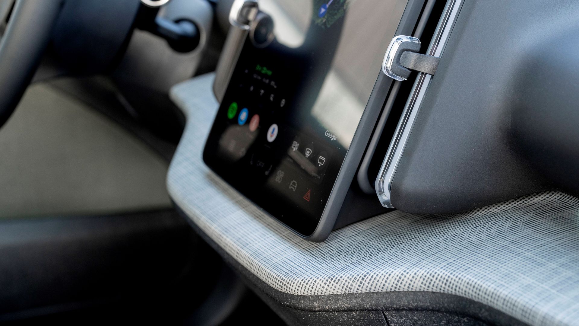 2026 Volvo EX30 Cross Country-20