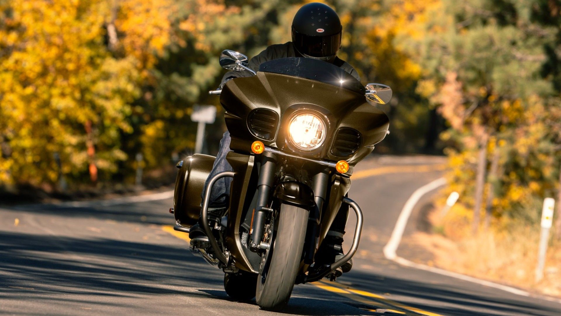 2025 Kawasaki Vulcan 1700 Vaquero front fascia view